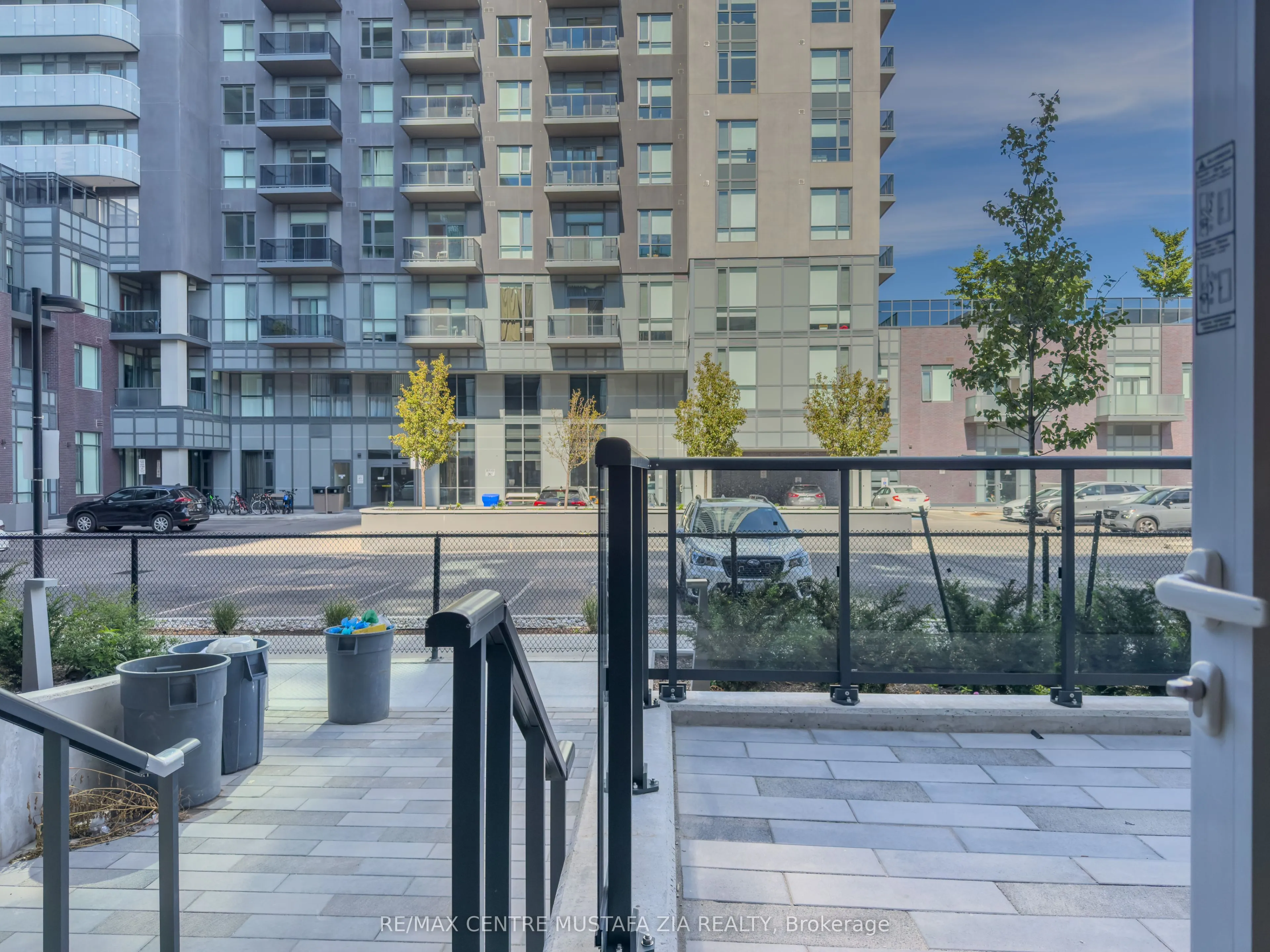 5105 Hurontario Street, #103