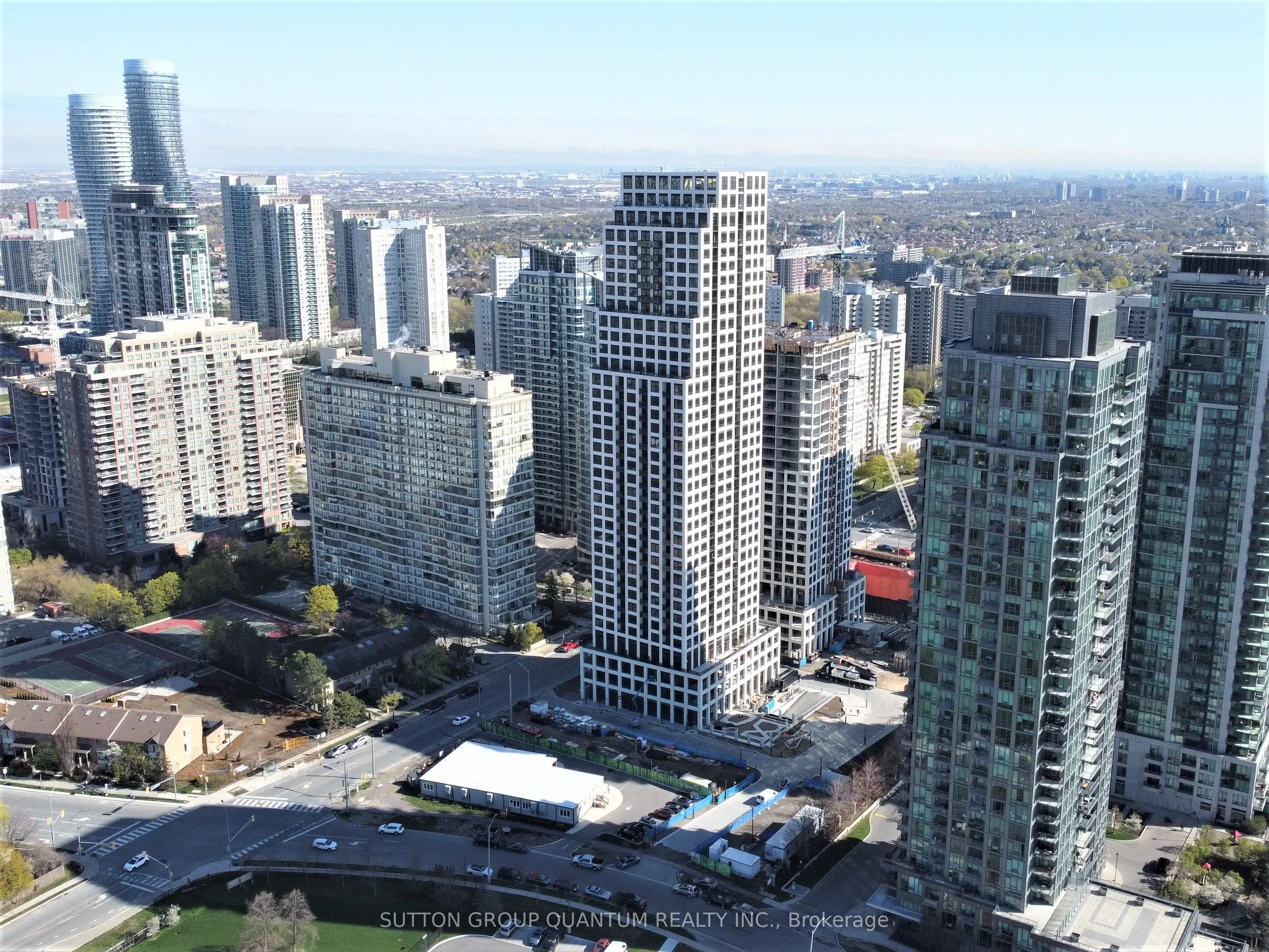 36 Elm Dr. W. Drive, #601