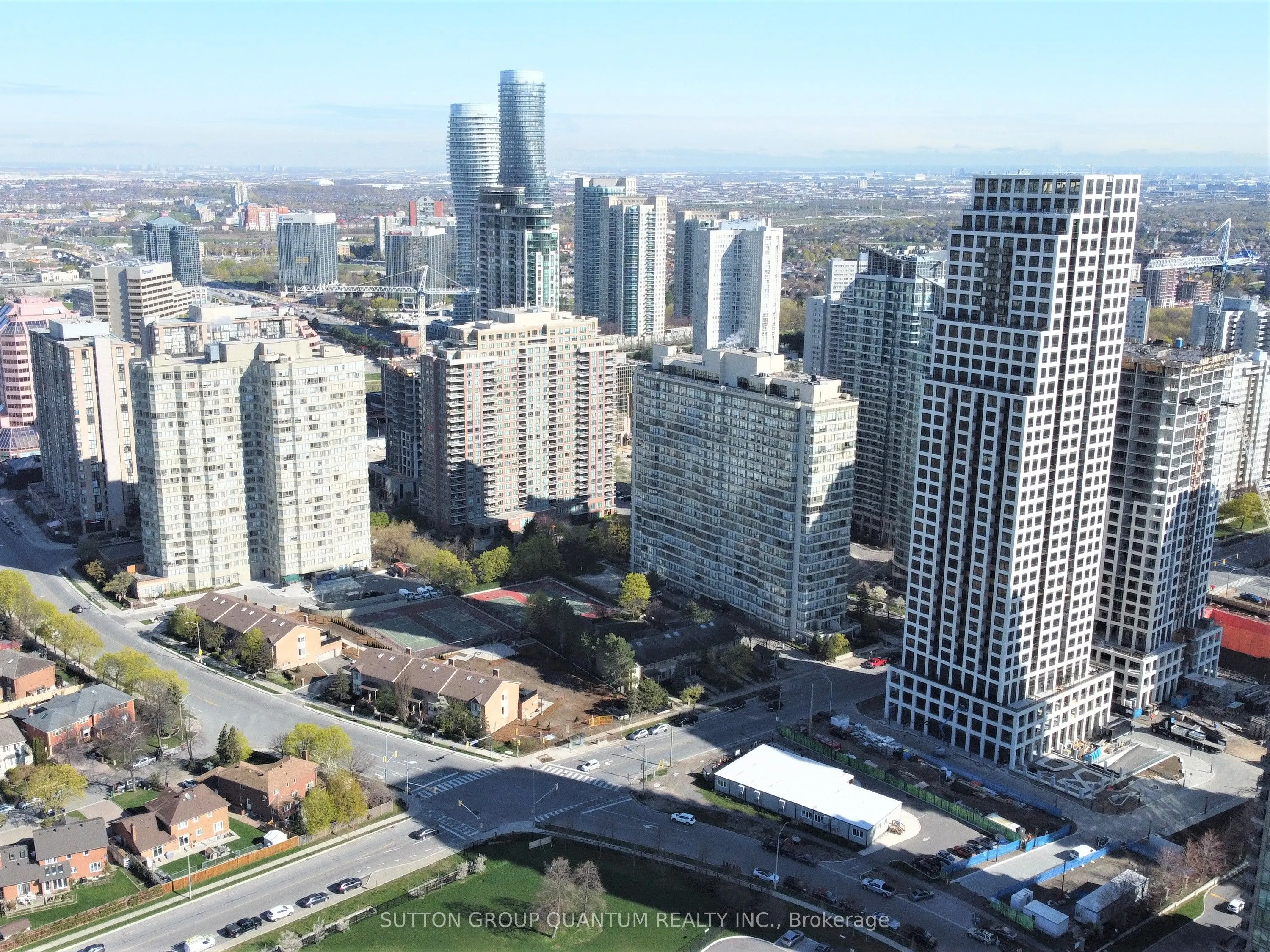 36 Elm Dr. W. Drive, #601