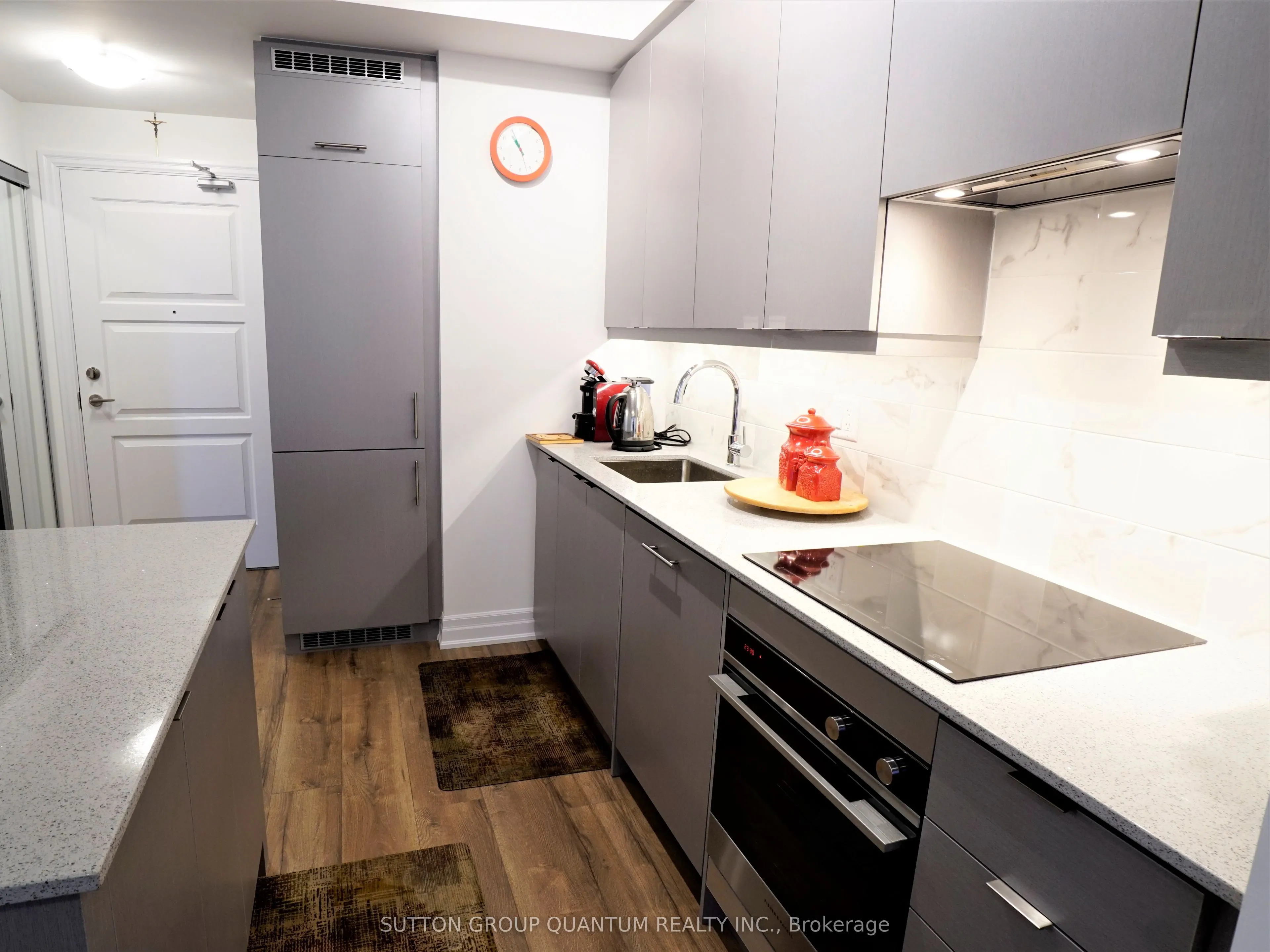 36 Elm Dr. W. Drive, #601