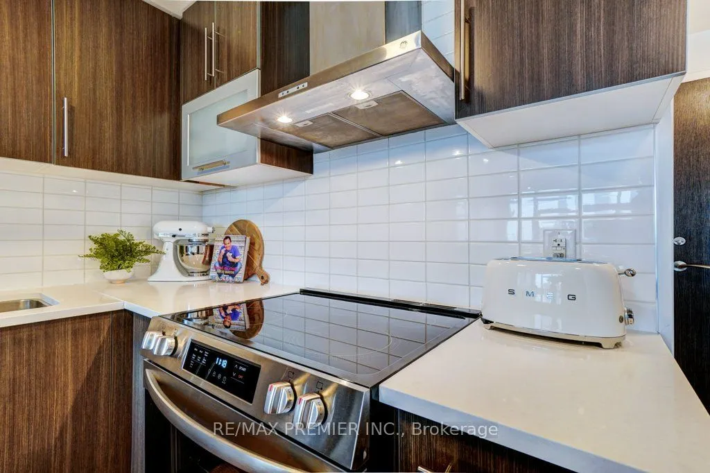1 Michael Power Place, #1007