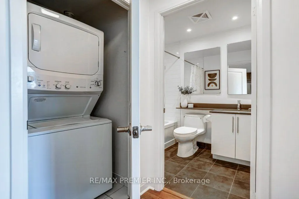 1 Michael Power Place, #1007