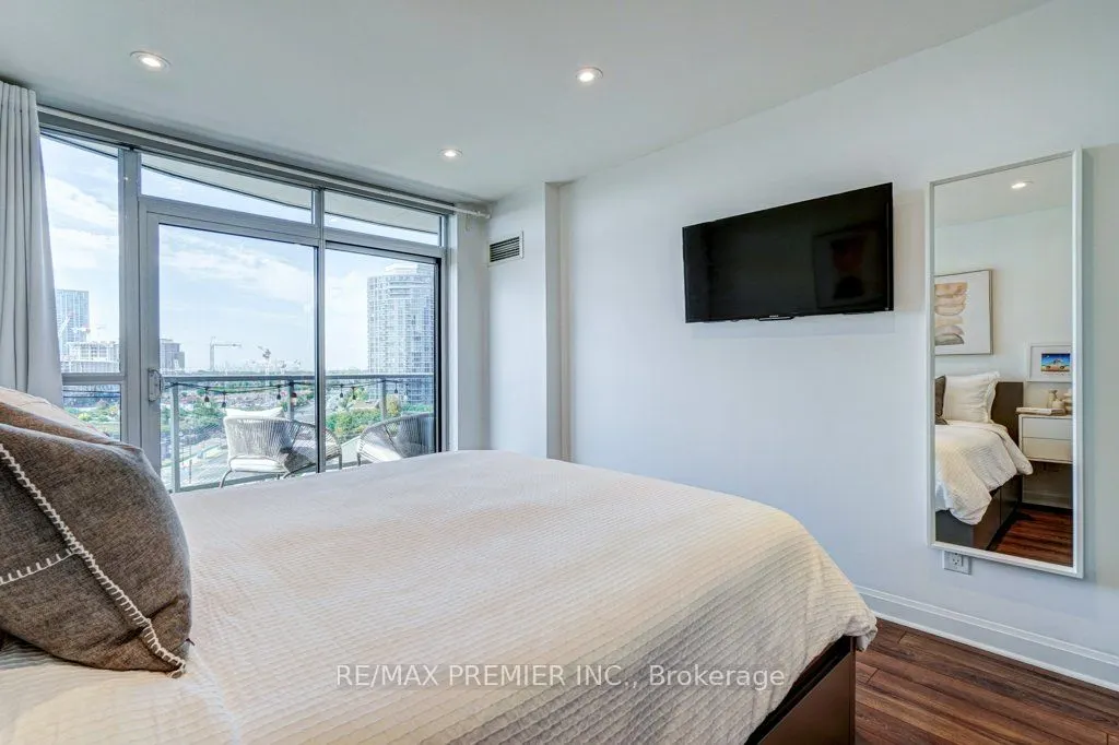1 Michael Power Place, #1007