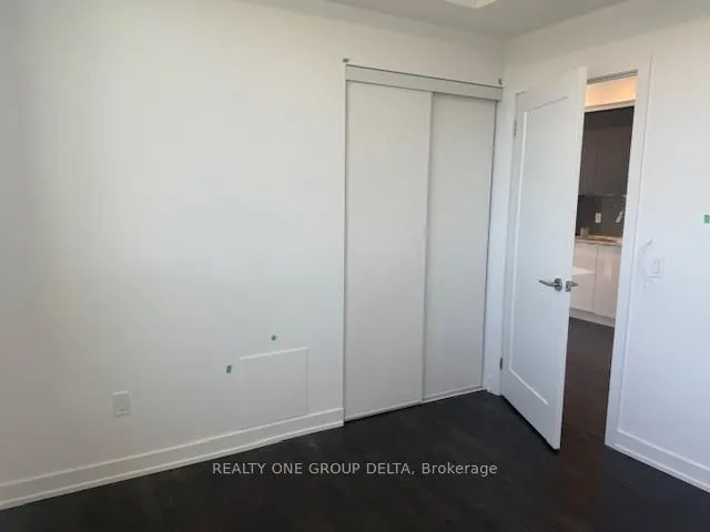 5081 Hurontario Street, #1102
