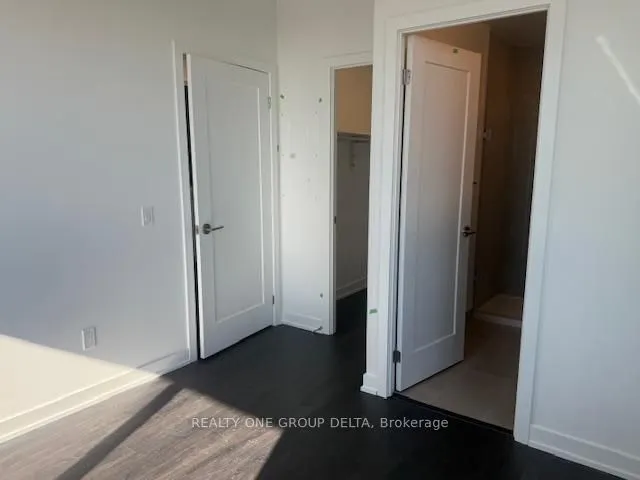 5081 Hurontario Street, #1102