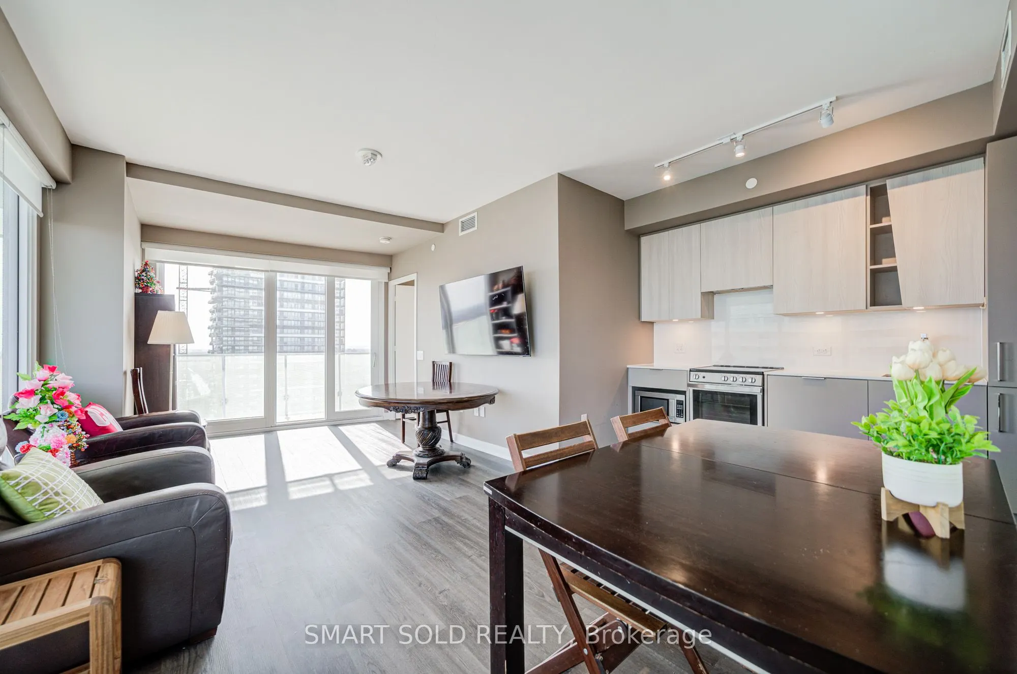 3900 Confederation Parkway, #4504