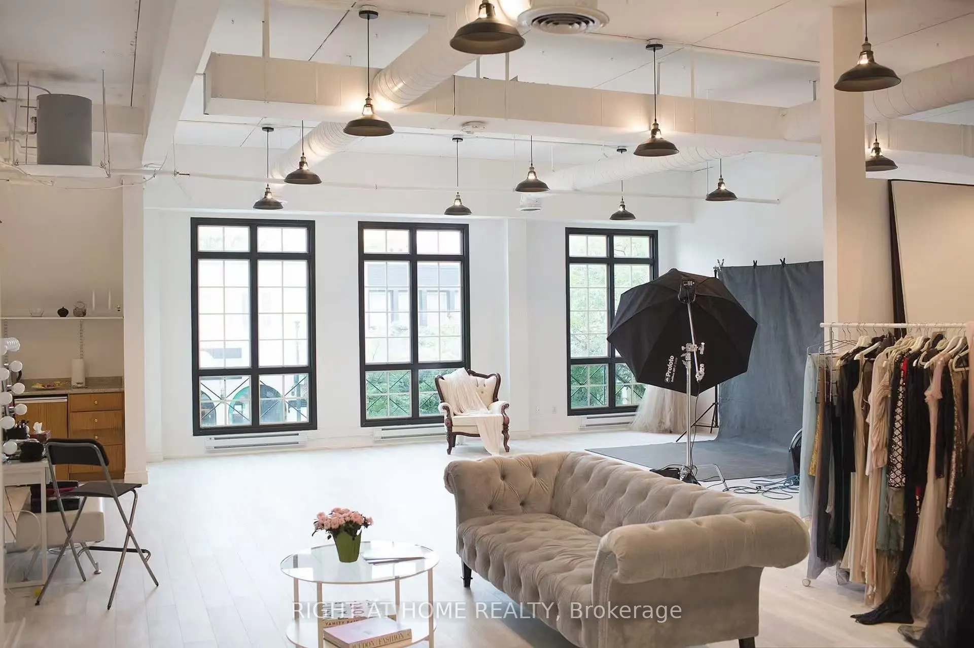 334 Lakeshore Road E, #202