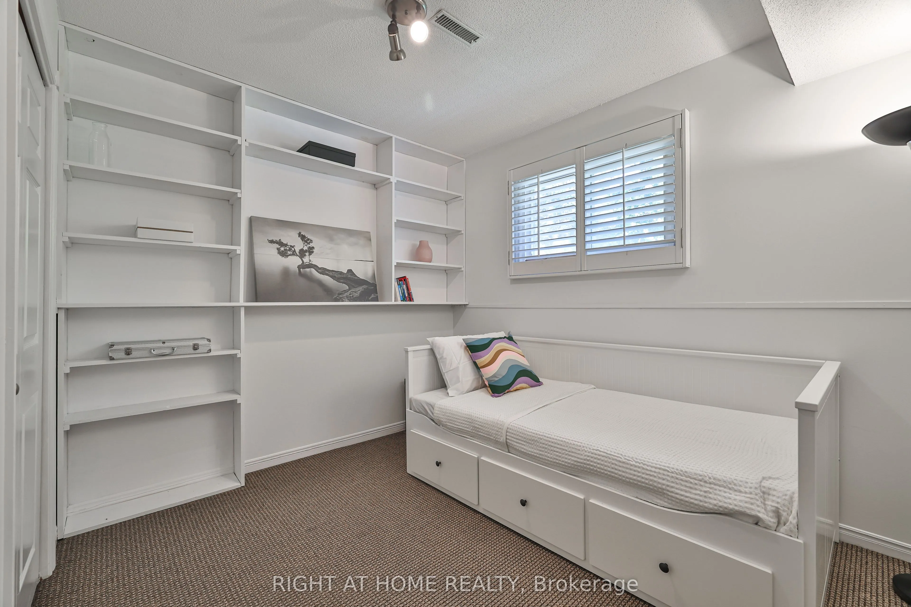 4635 Regents Terrace, #61