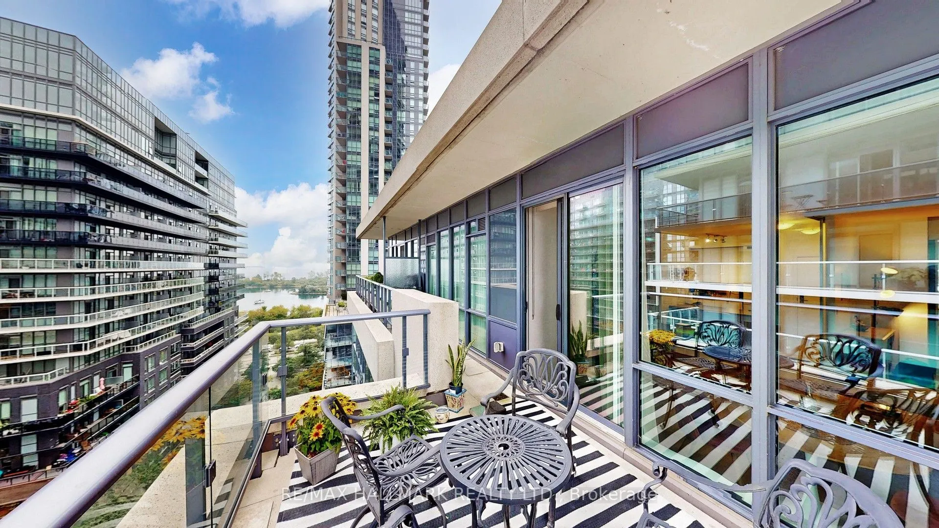 60 Annie Craig Drive, #1008