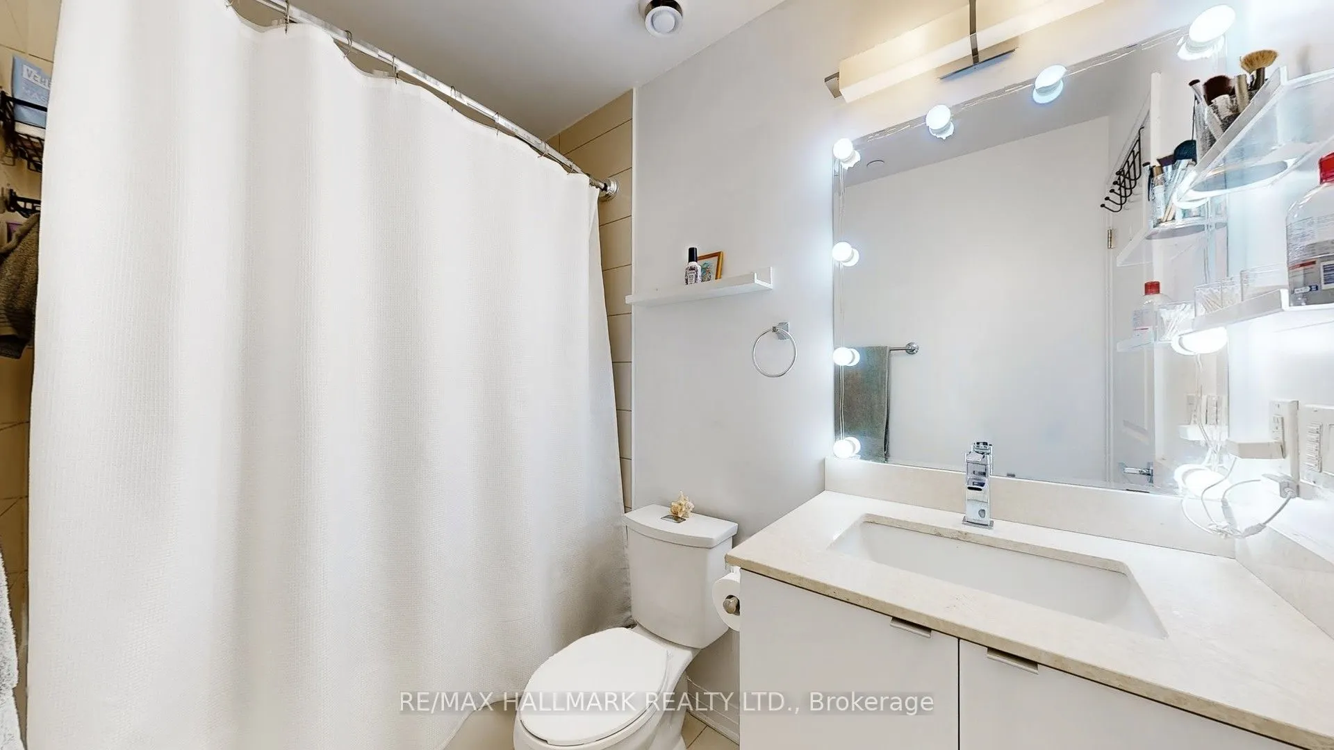 60 Annie Craig Drive, #1008