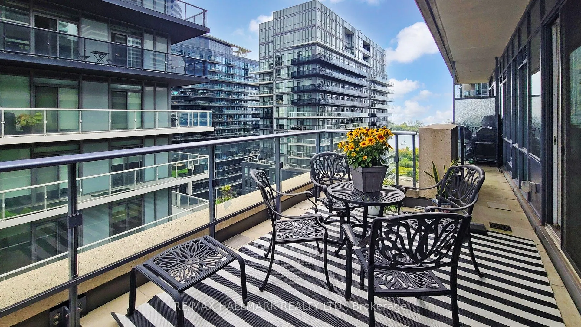 60 Annie Craig Drive, #1008