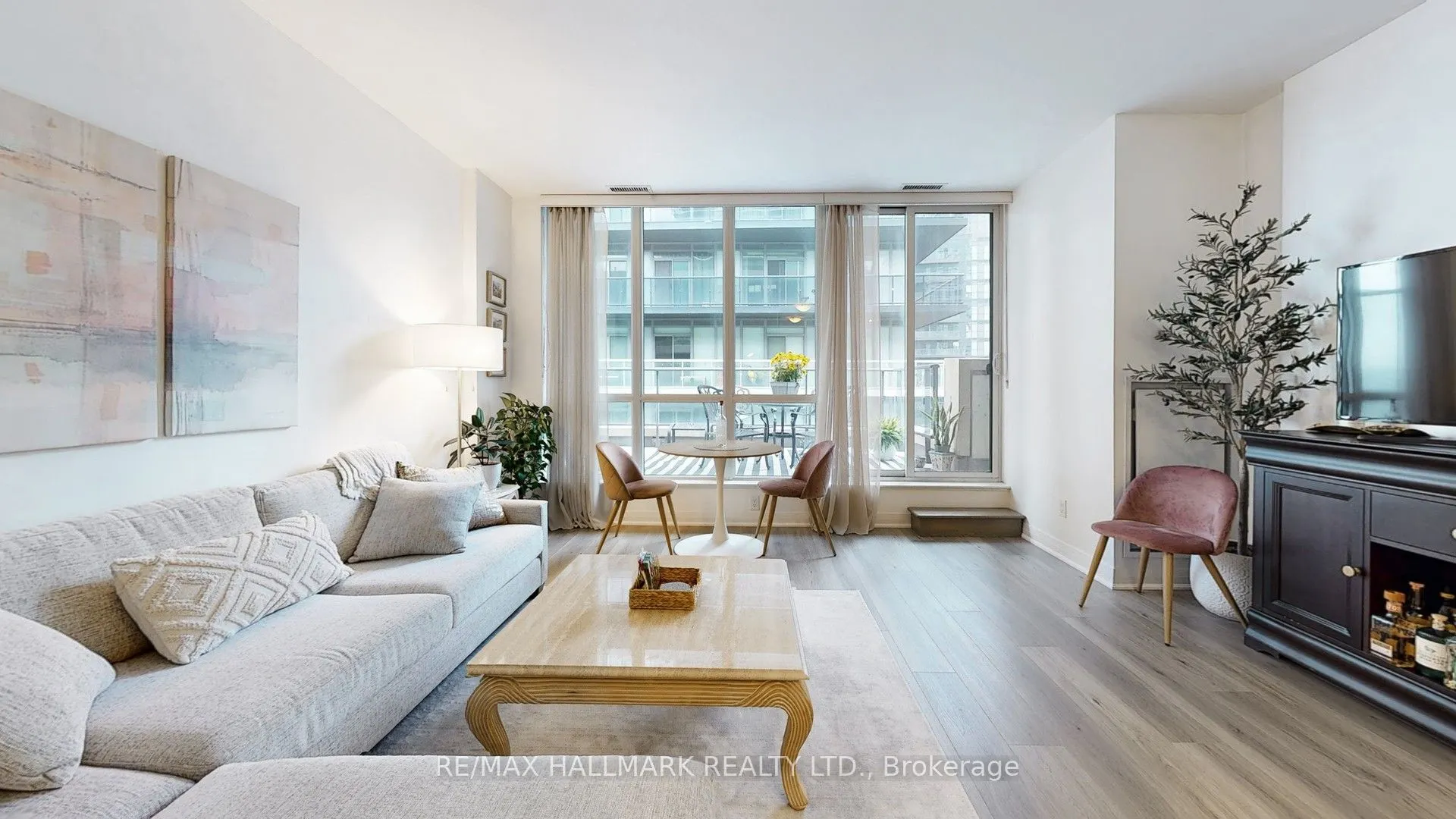 60 Annie Craig Drive, #1008