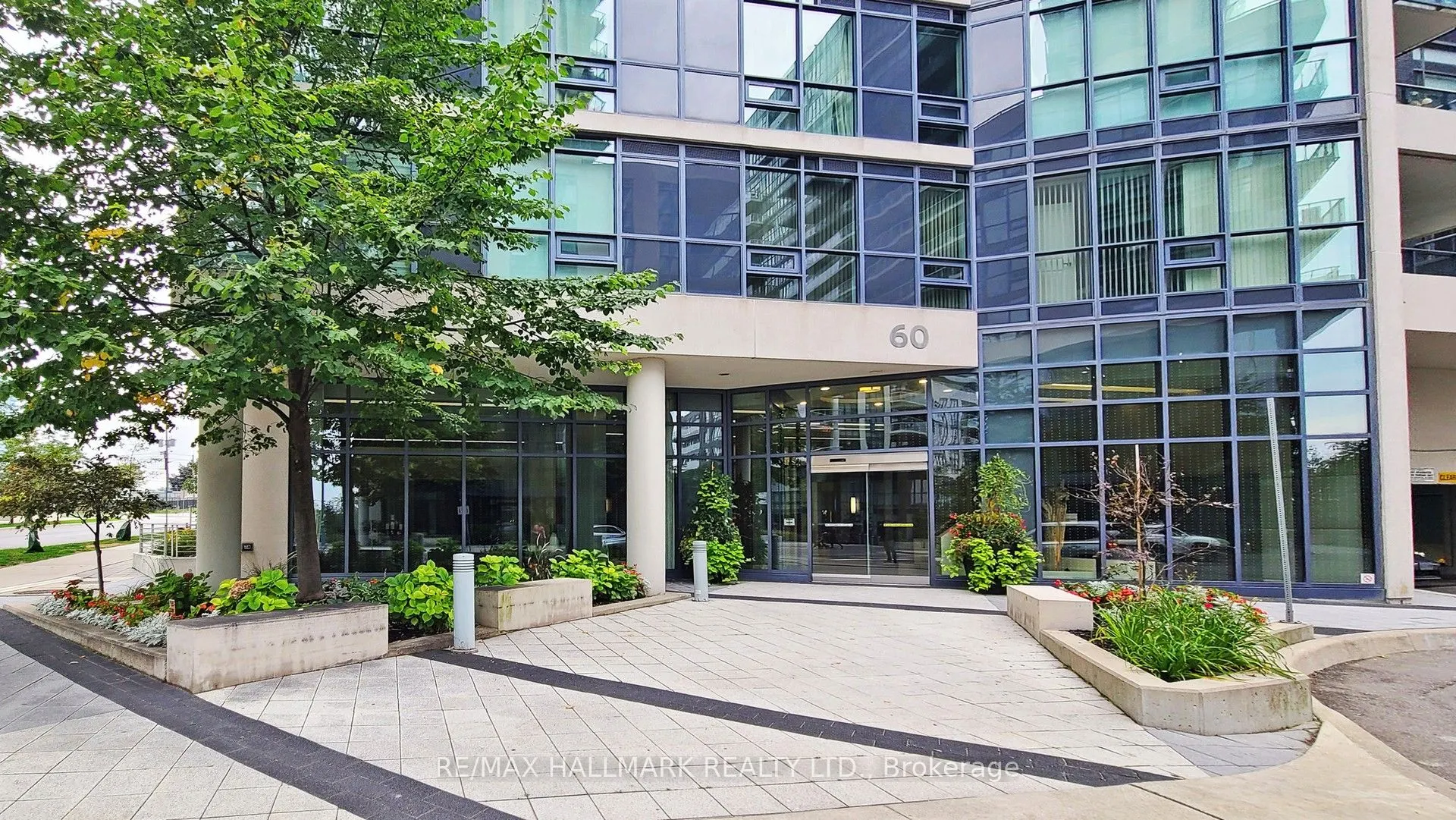 60 Annie Craig Drive, #1008
