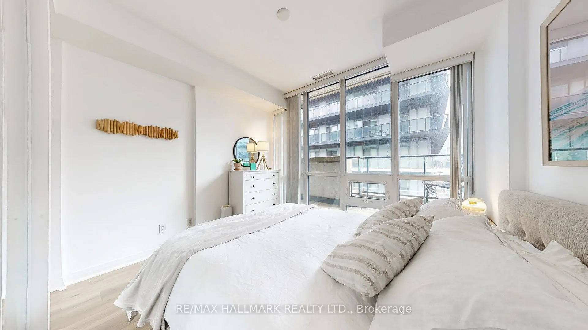 60 Annie Craig Drive, #1008