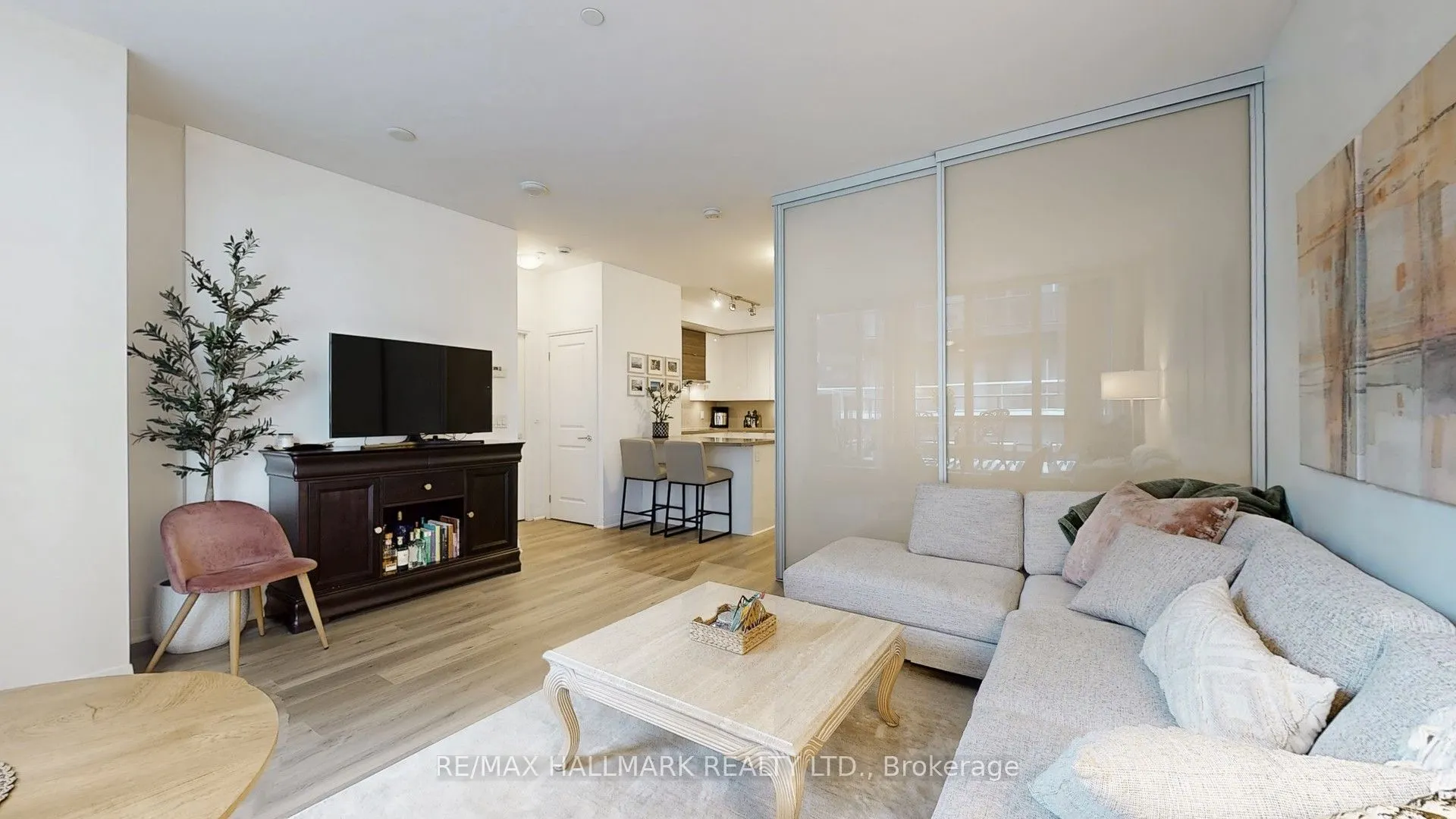 60 Annie Craig Drive, #1008