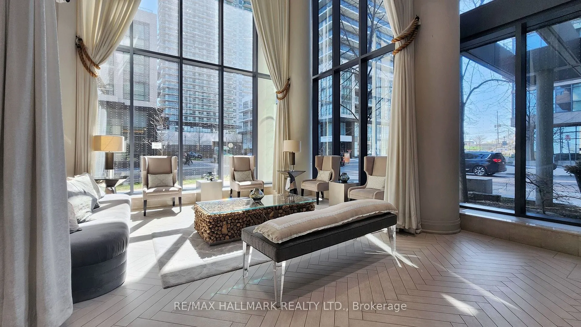 60 Annie Craig Drive, #1008