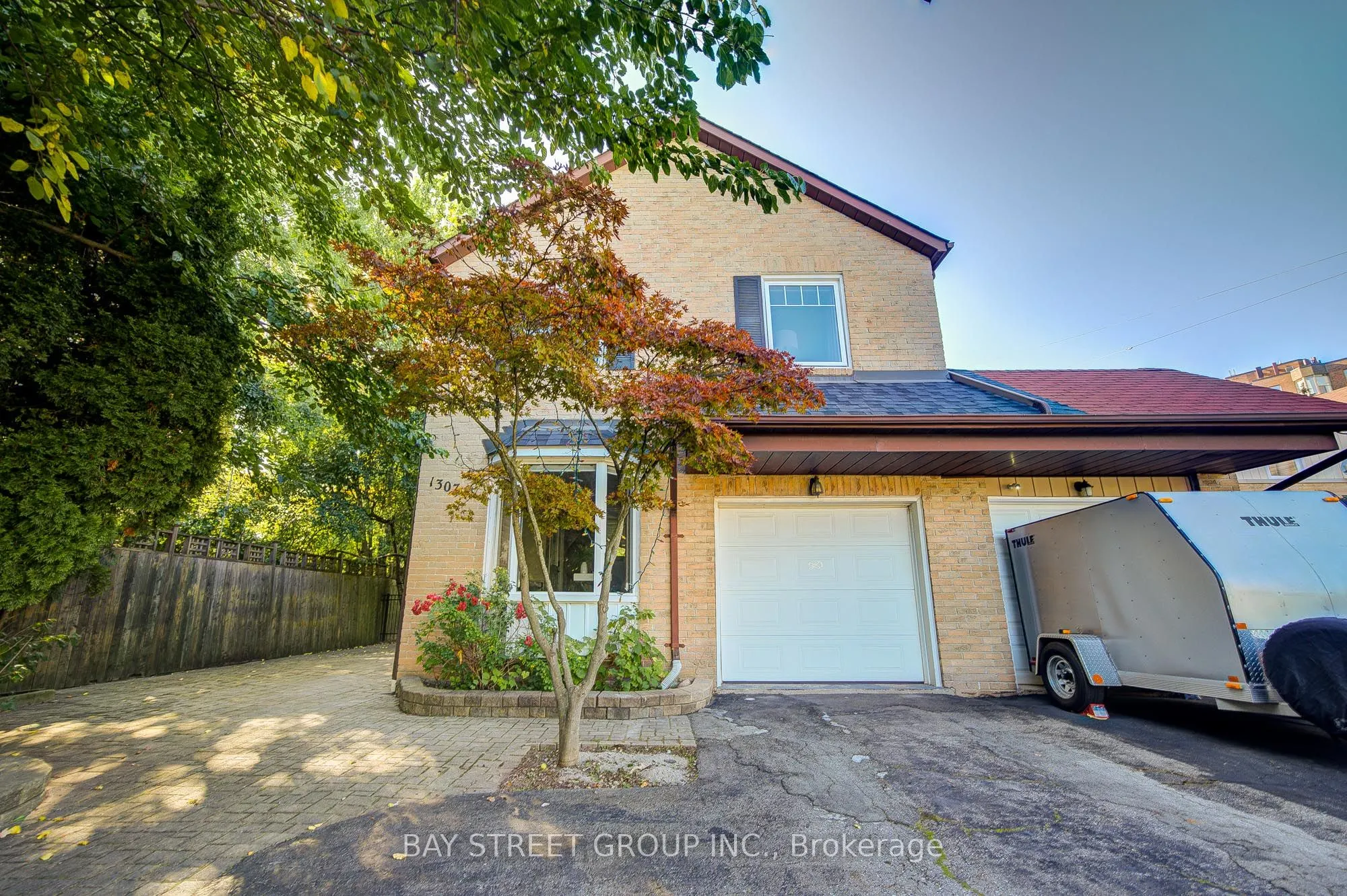 1307 Barberry Green