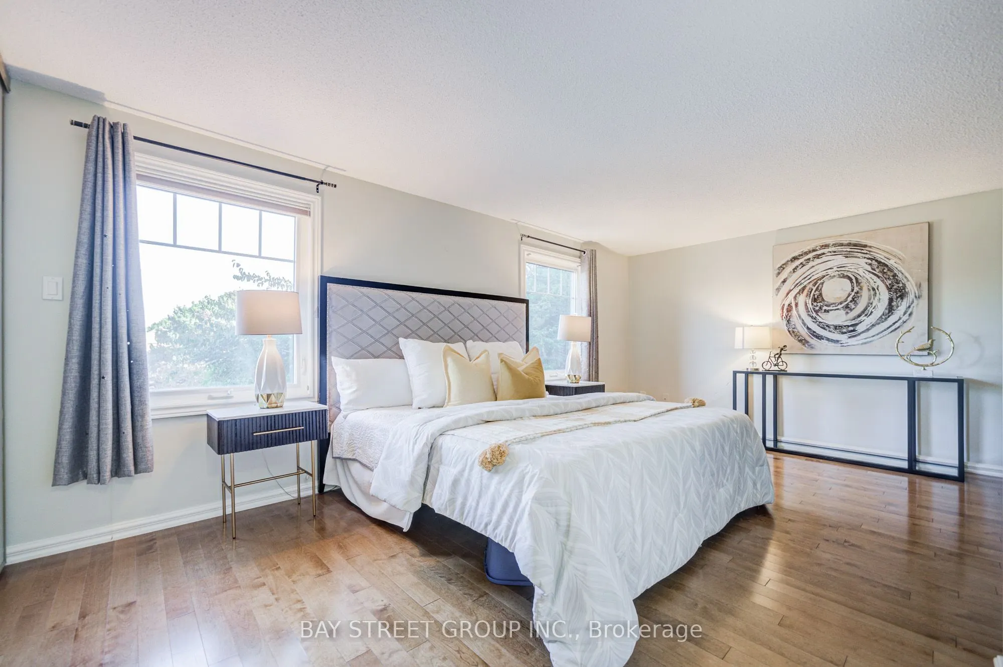 1307 Barberry Green