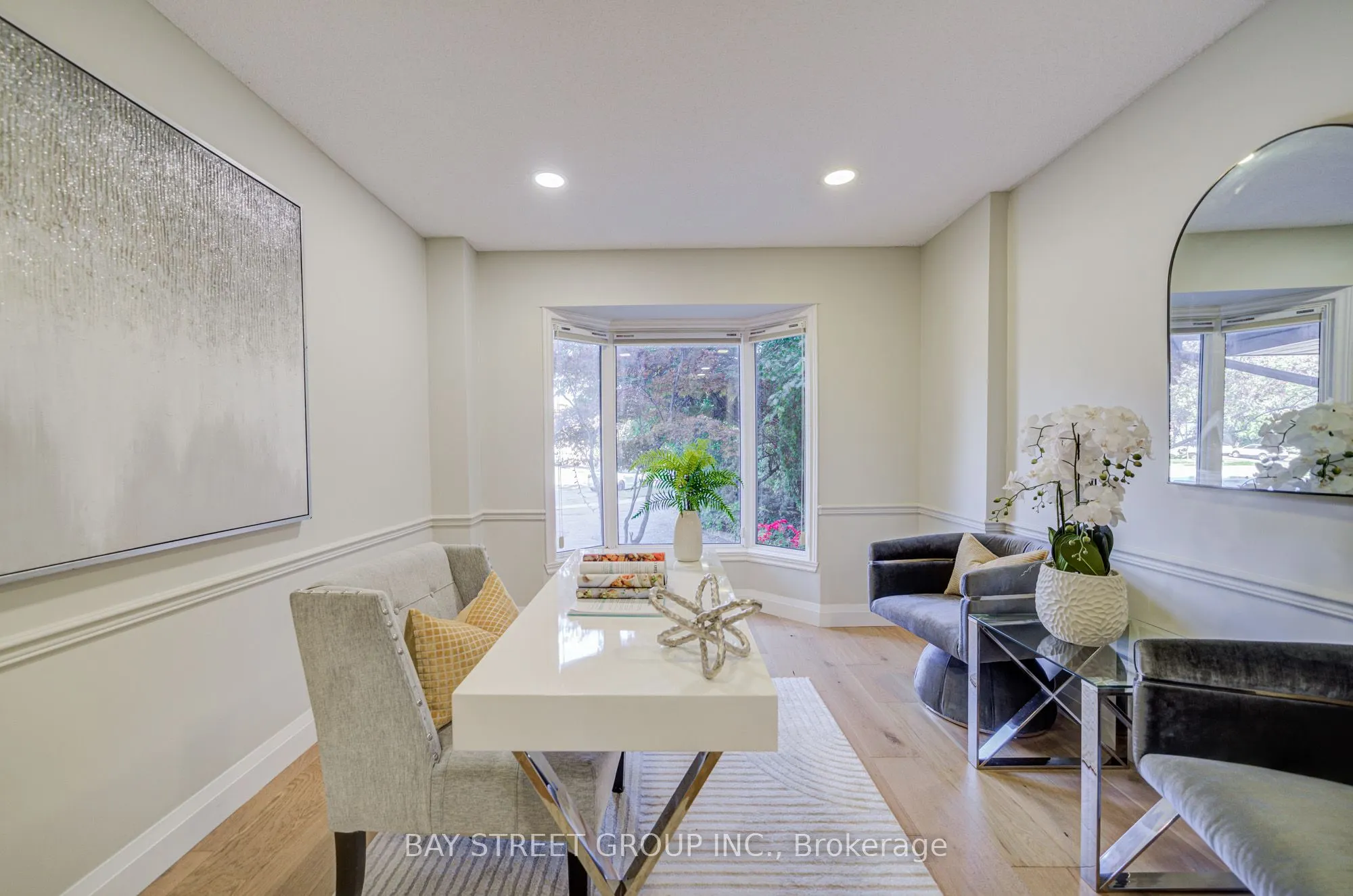 1307 Barberry Green