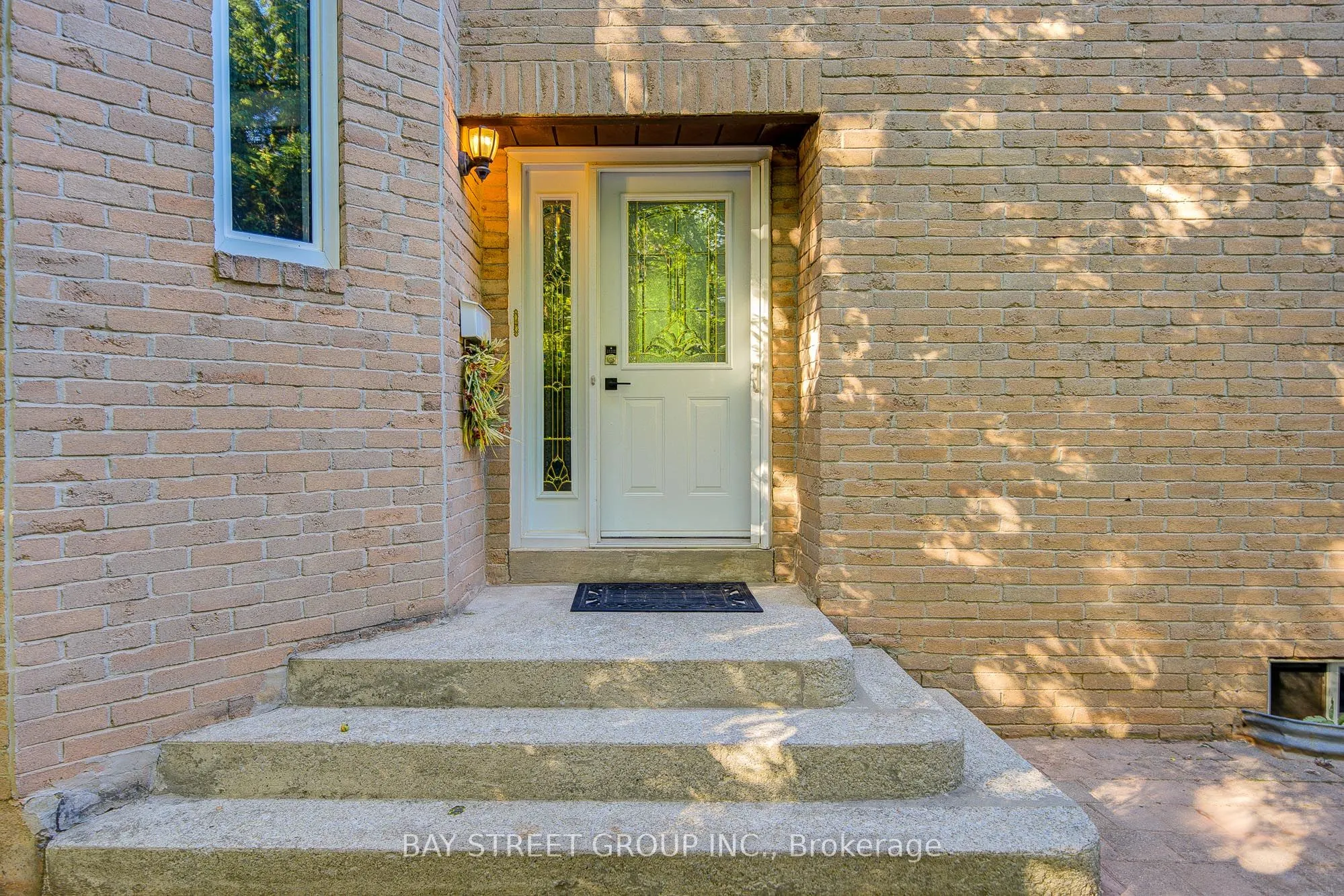 1307 Barberry Green