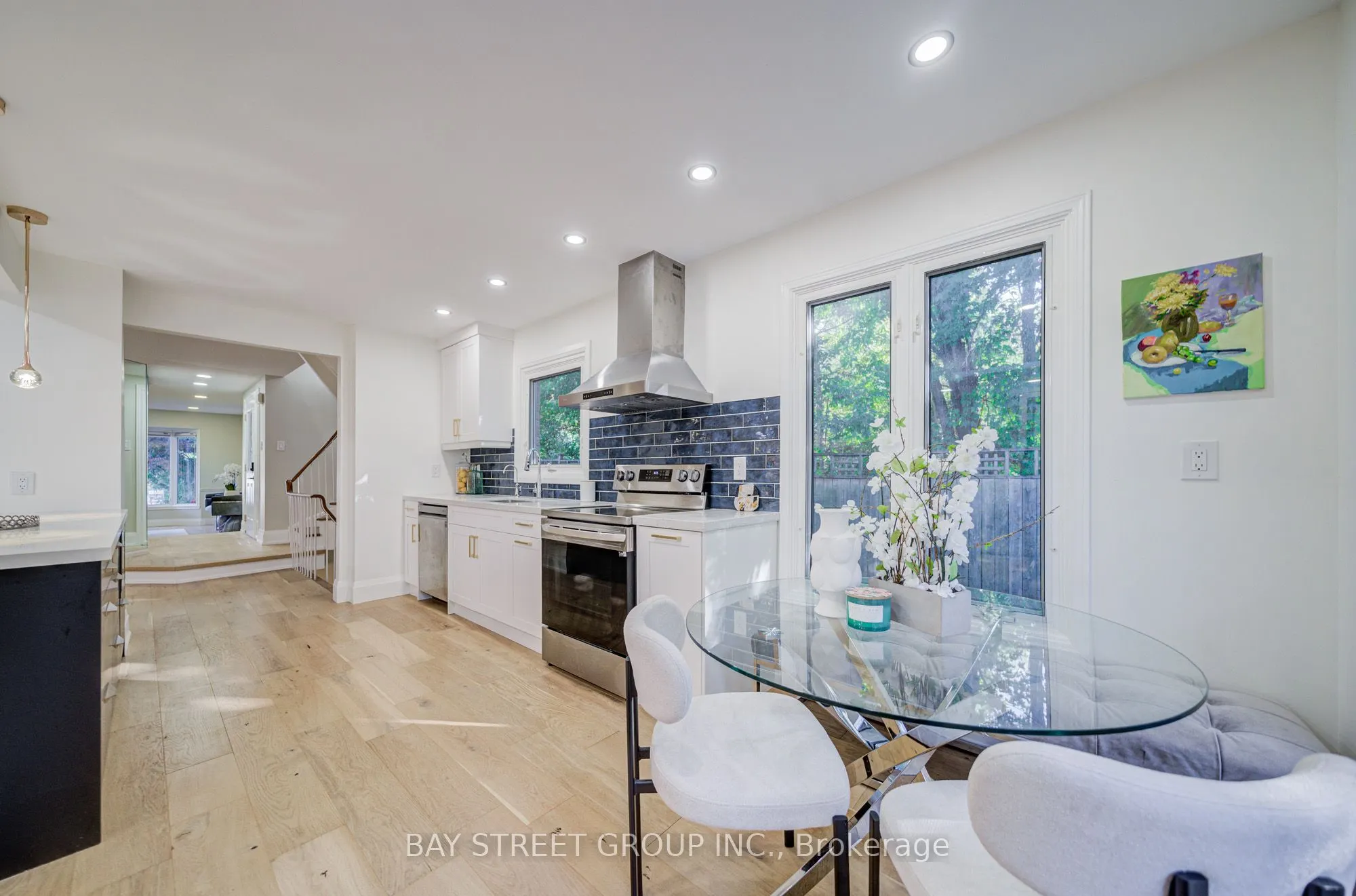 1307 Barberry Green