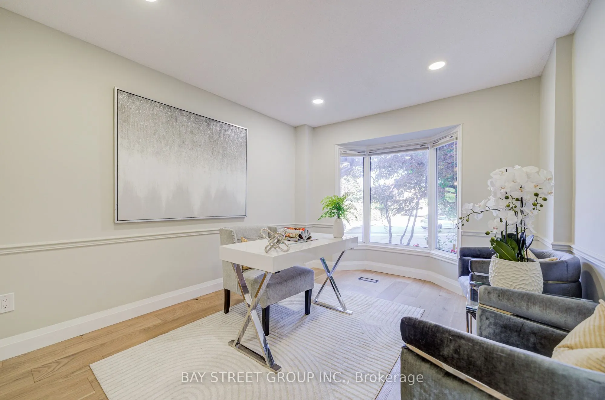 1307 Barberry Green