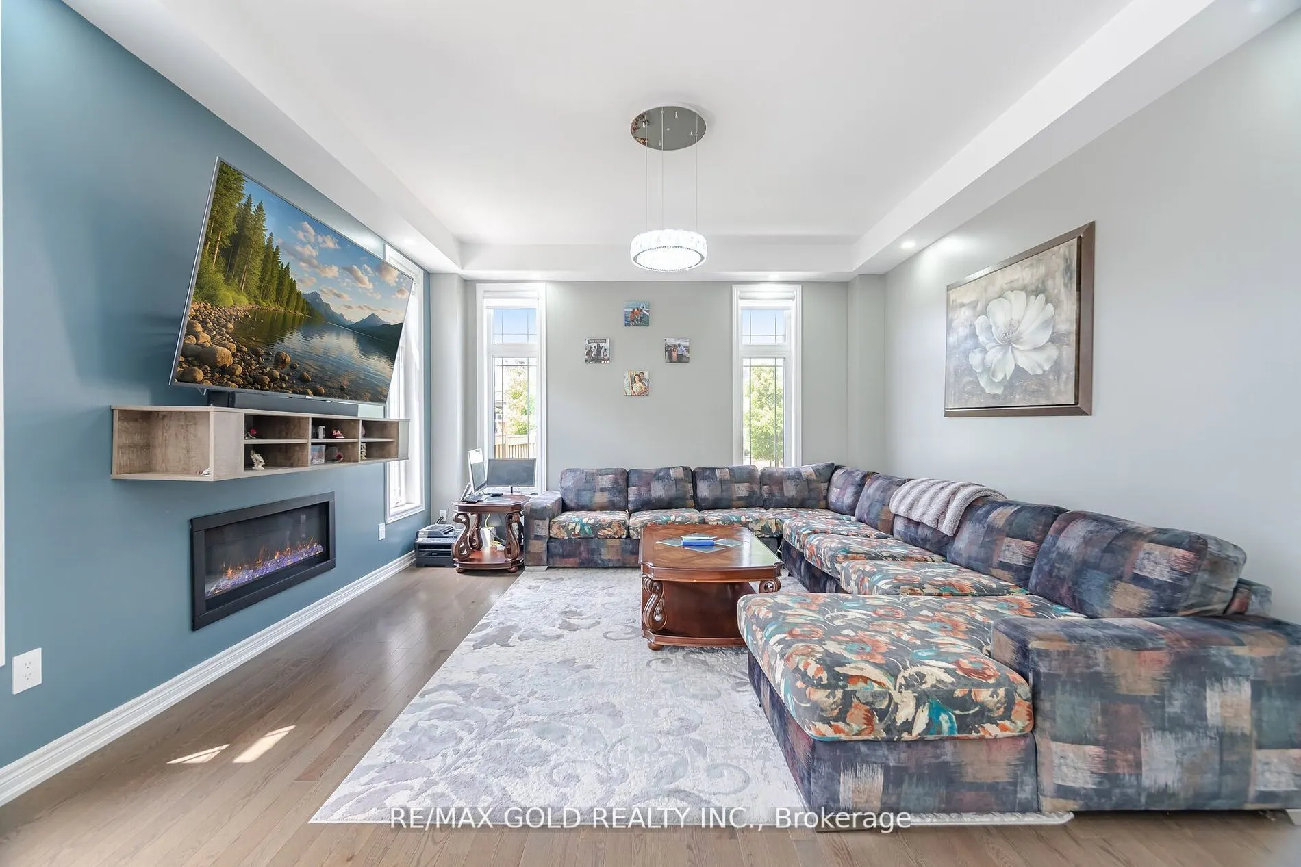 54 Ash Hill Avenue