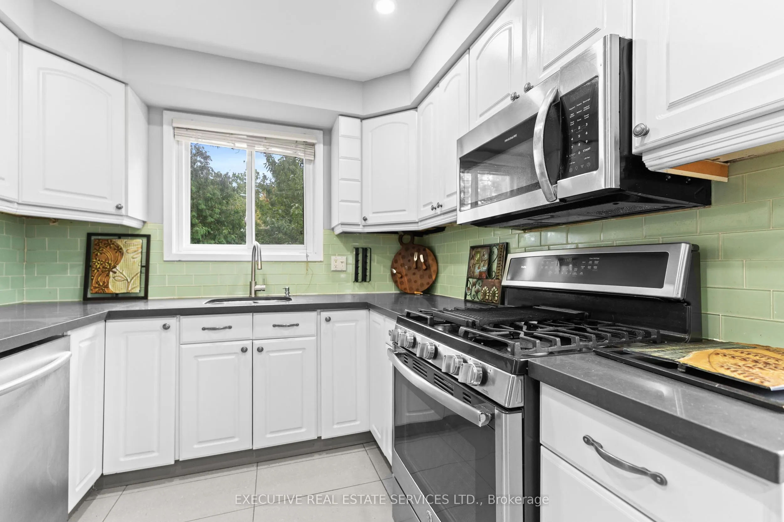 1342 Roylen Road