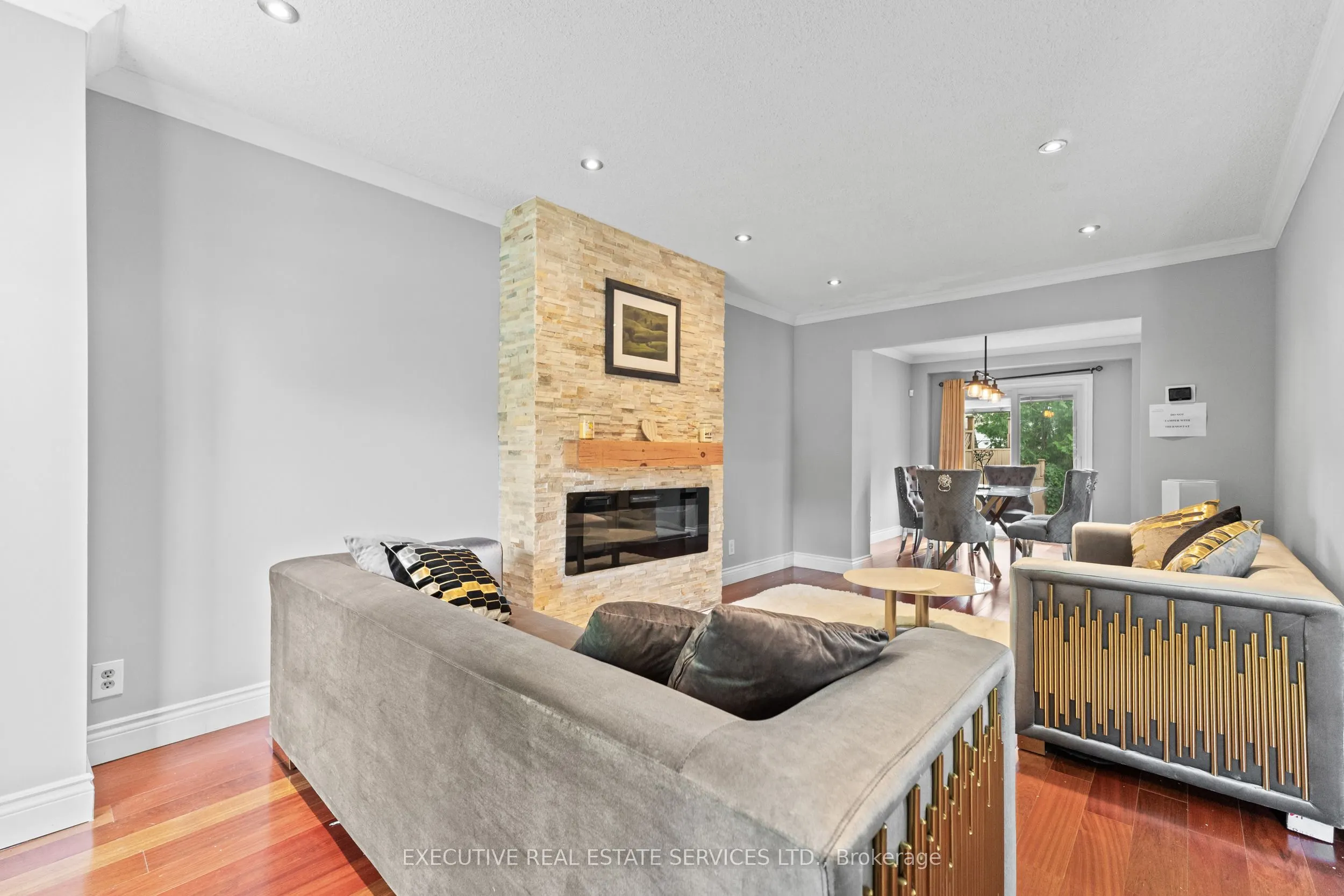 1342 Roylen Road