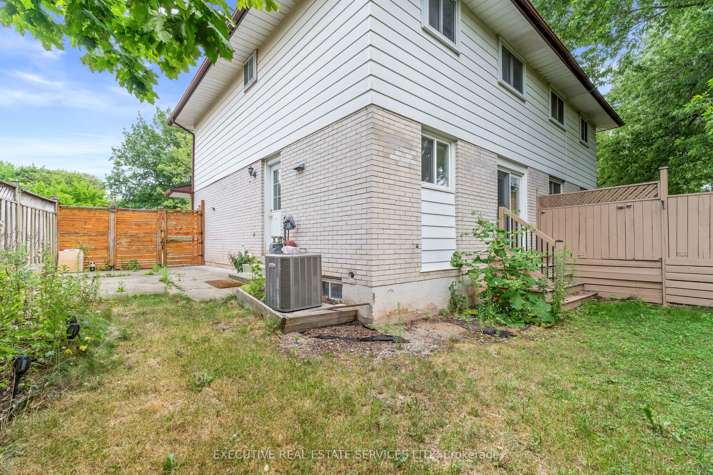 1342 Roylen Road