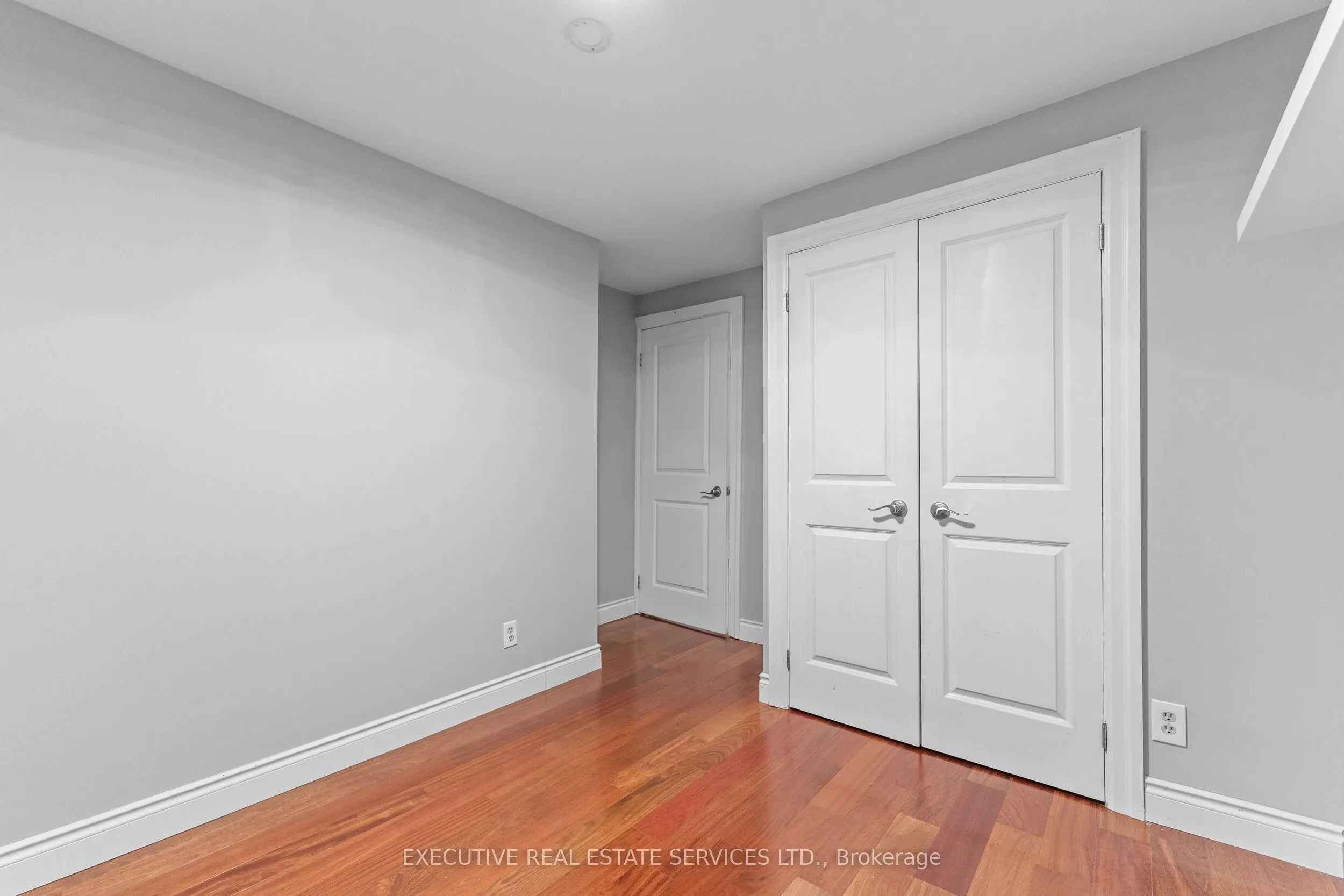 1342 Roylen Road