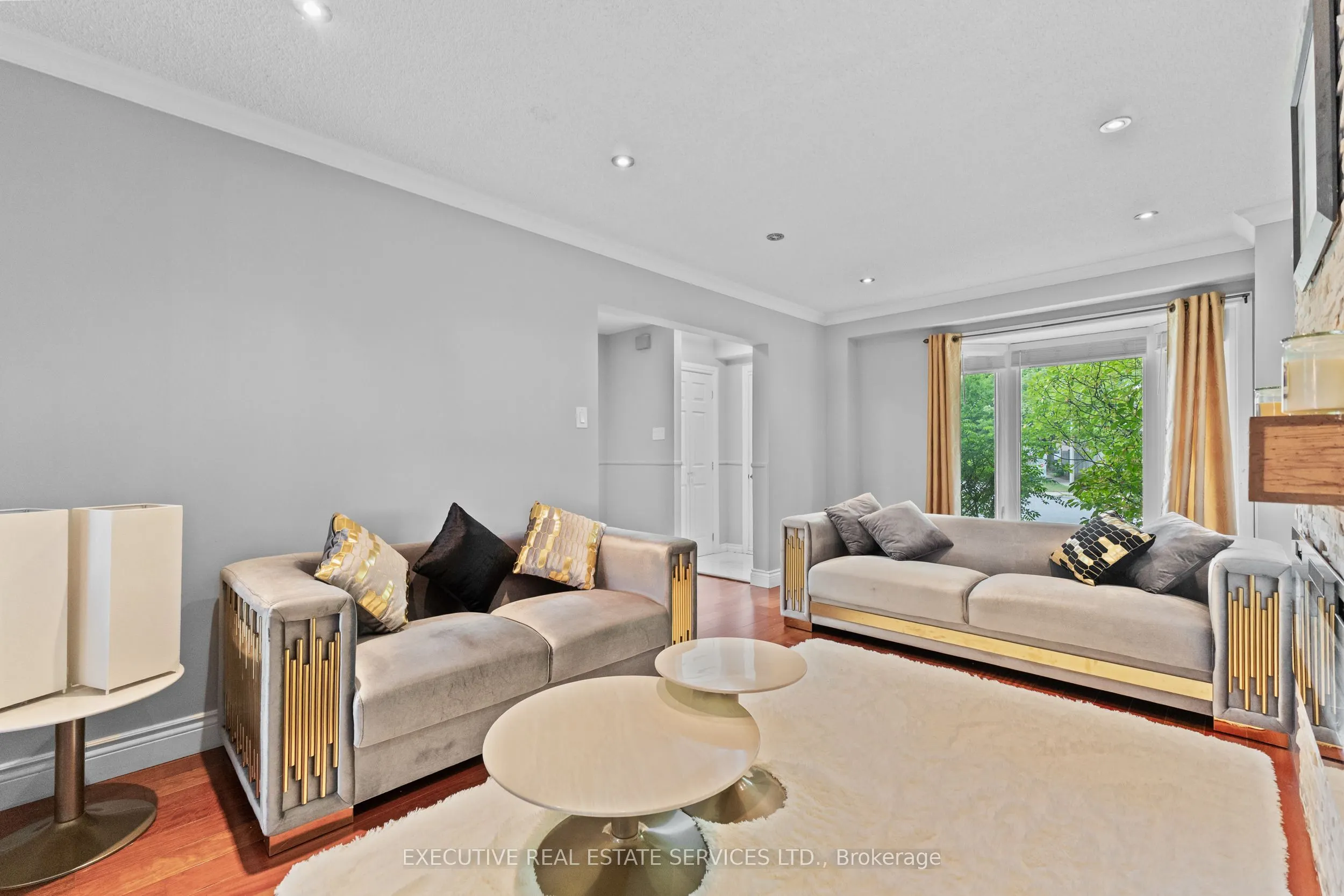 1342 Roylen Road