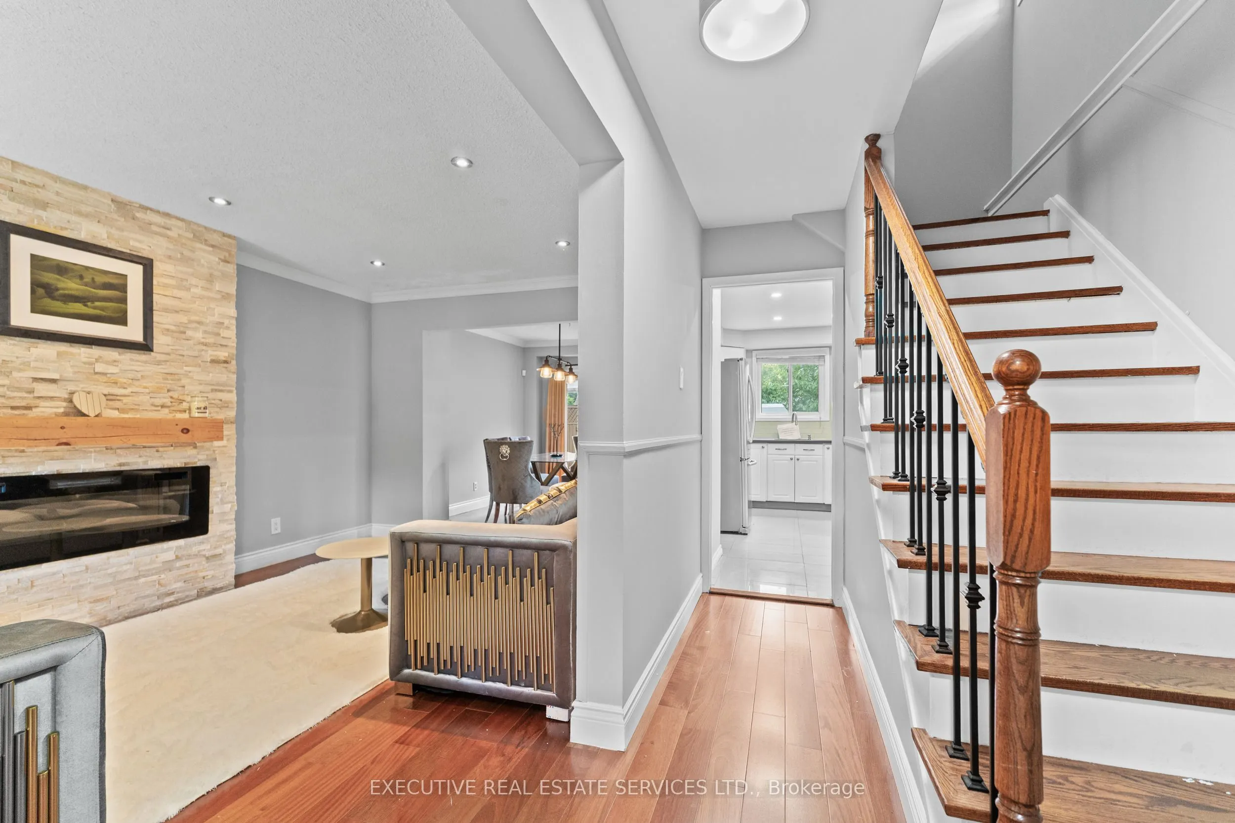 1342 Roylen Road