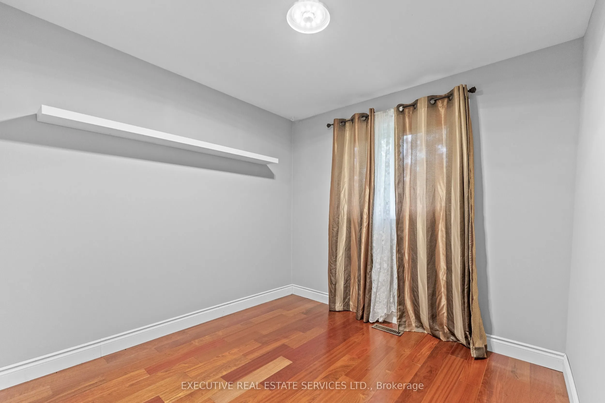 1342 Roylen Road