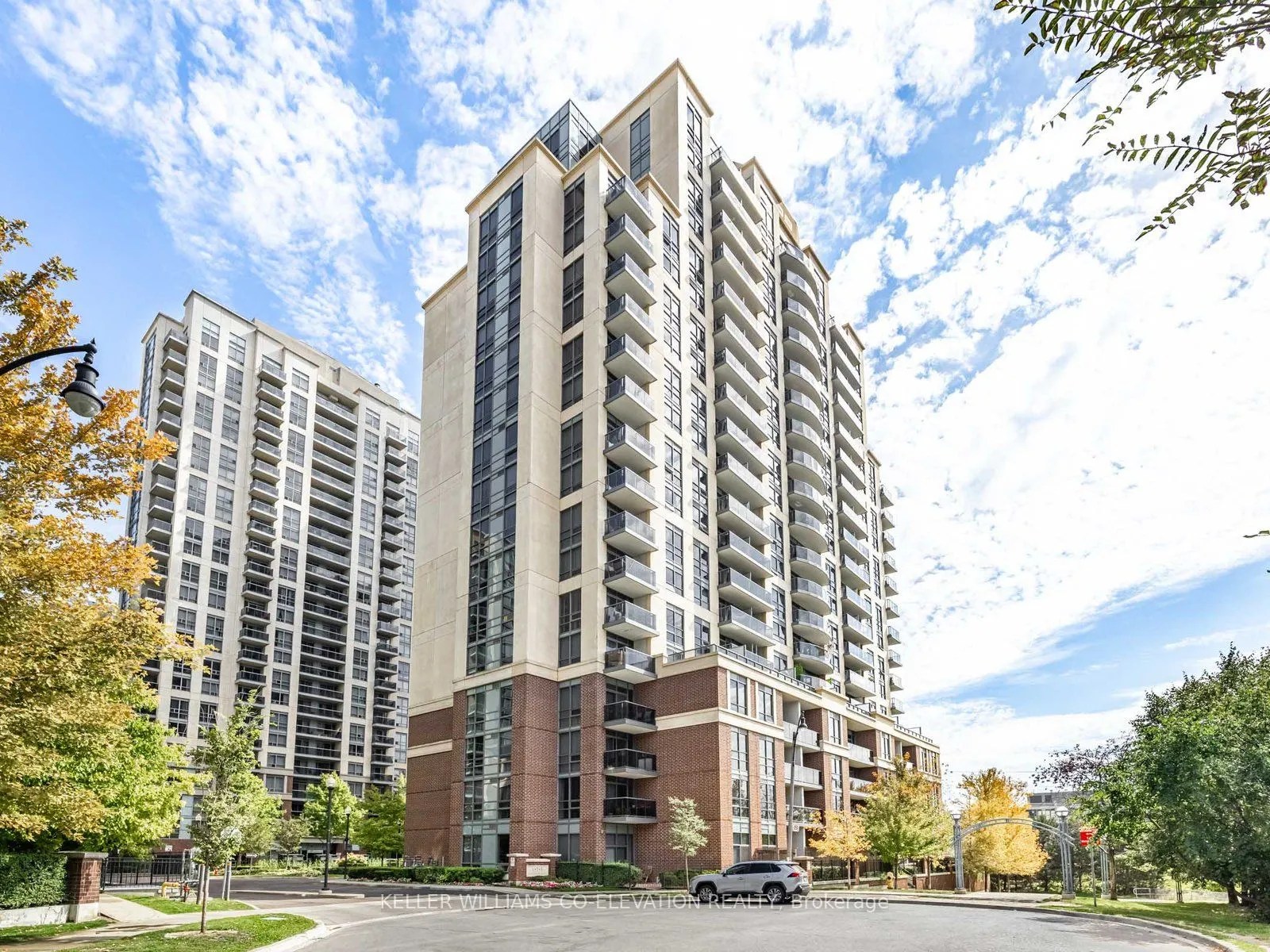 1 Michael Power Place, #PH9