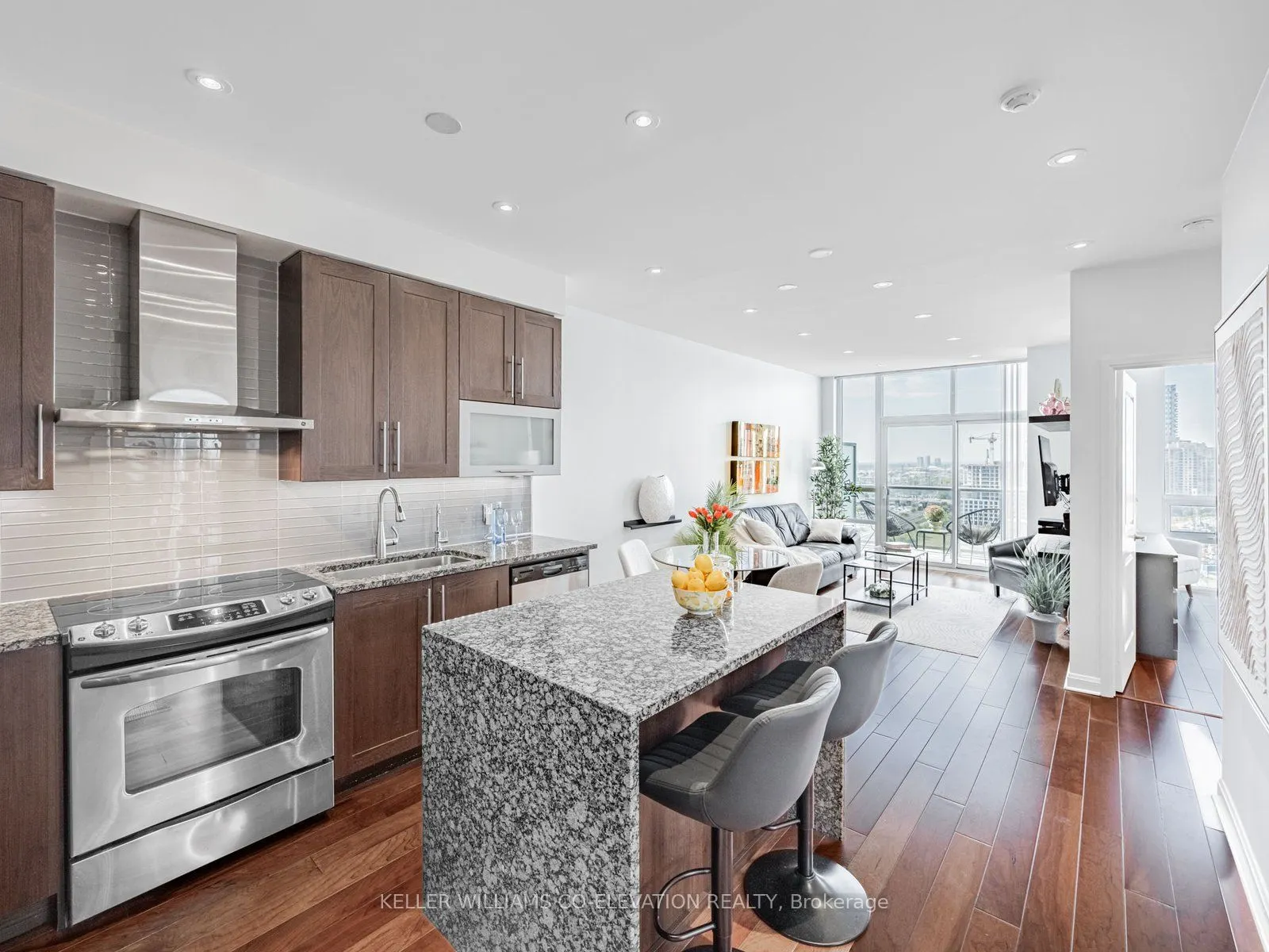 1 Michael Power Place, #PH9