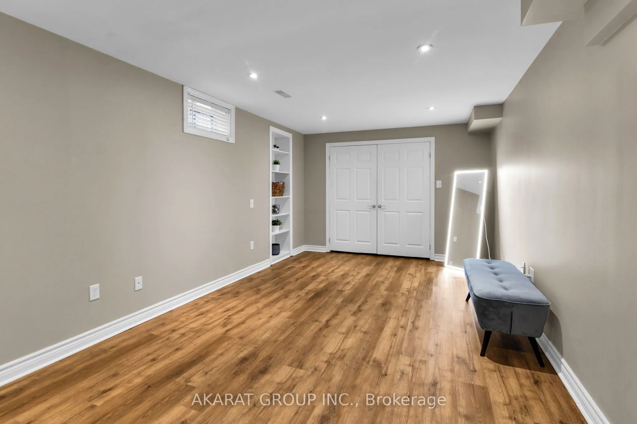 2113 Dalecroft Crescent