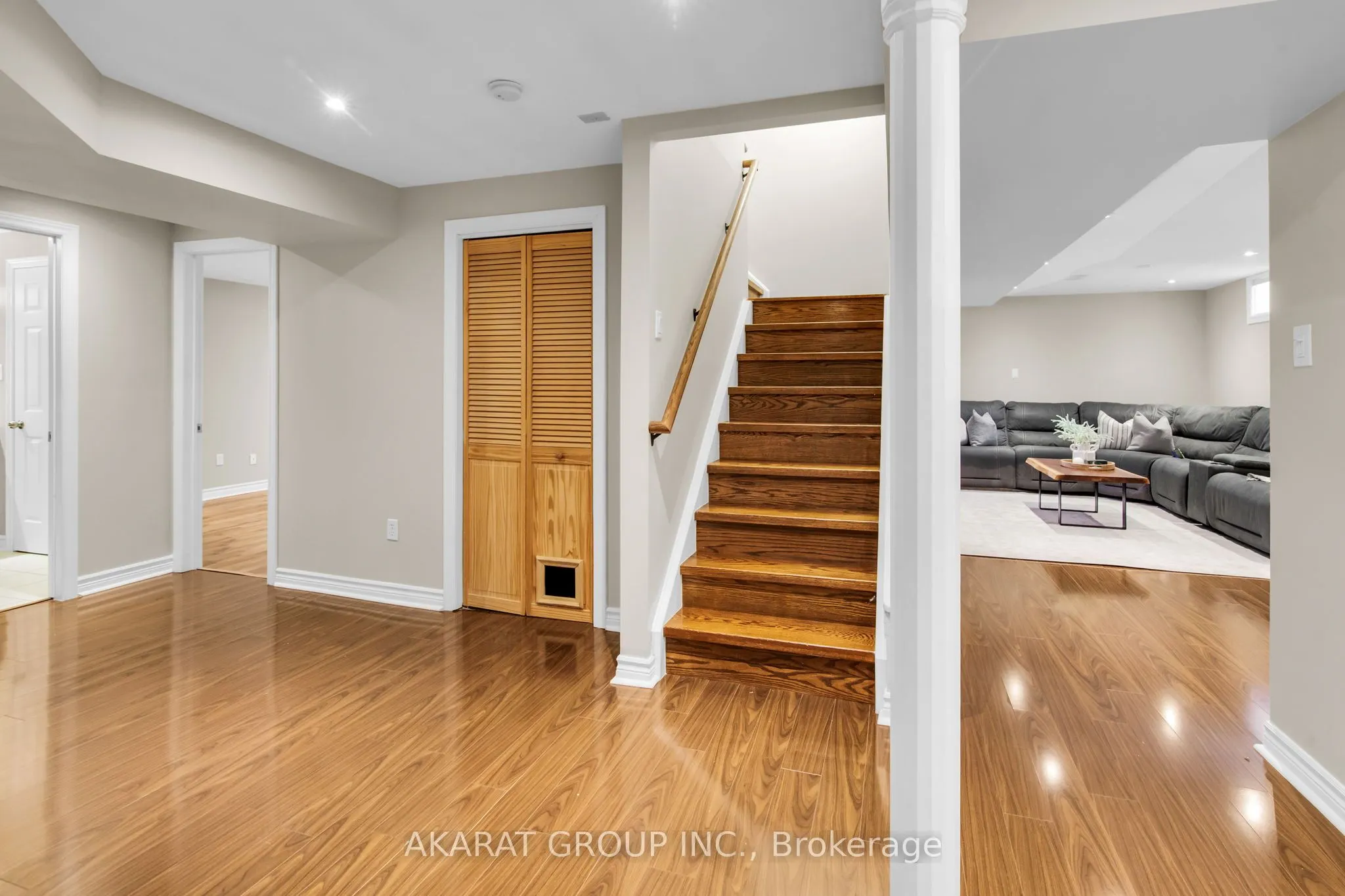 2113 Dalecroft Crescent