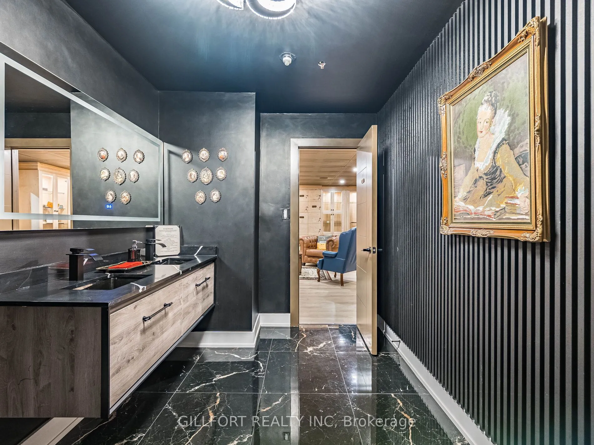 2630 Royal Windsor Drive, #3B