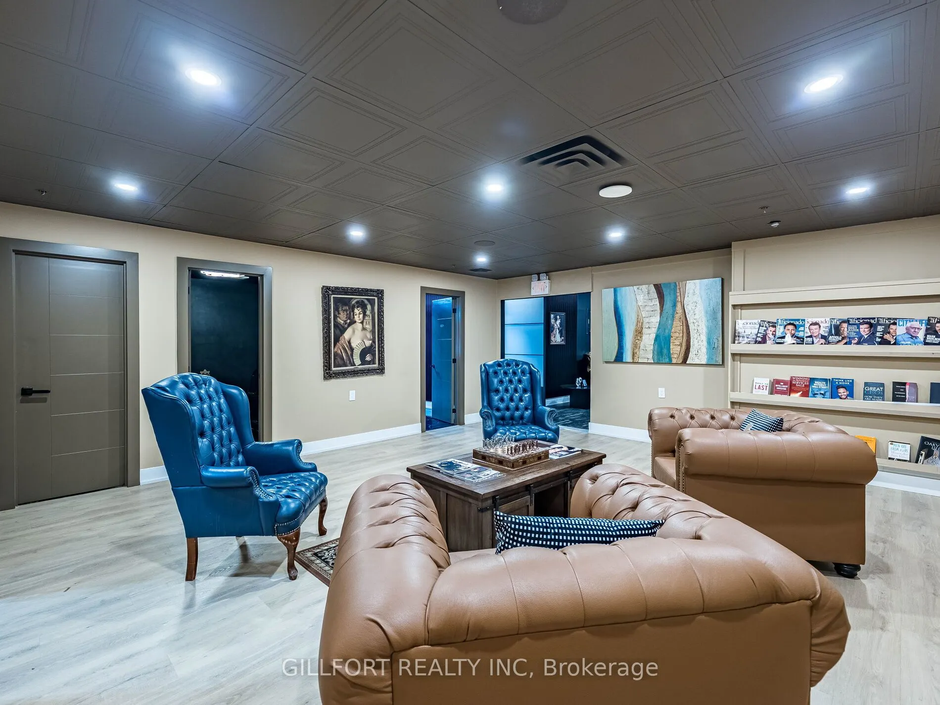 2630 Royal Windsor Drive, #3B