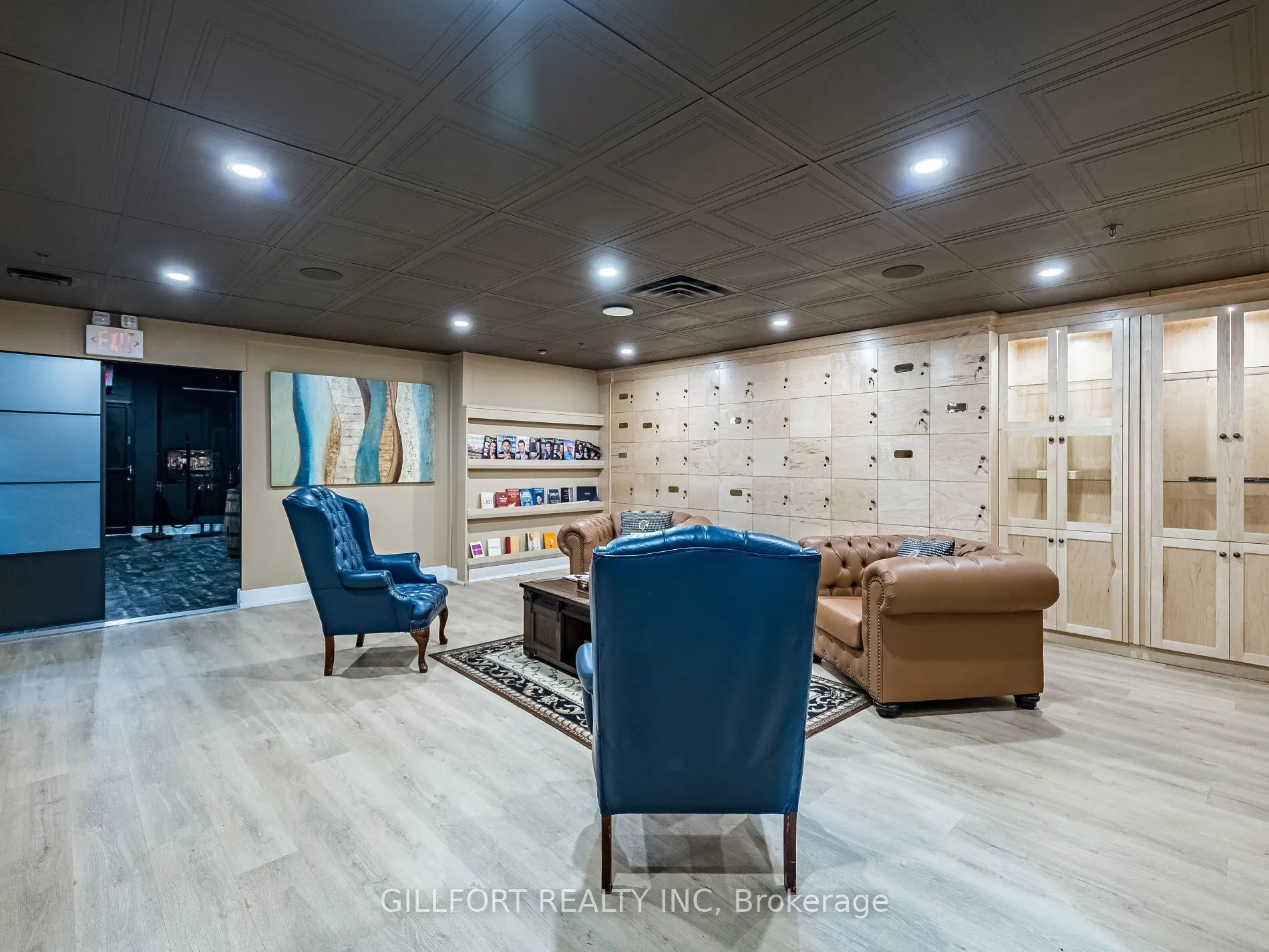 2630 Royal Windsor Drive, #3B