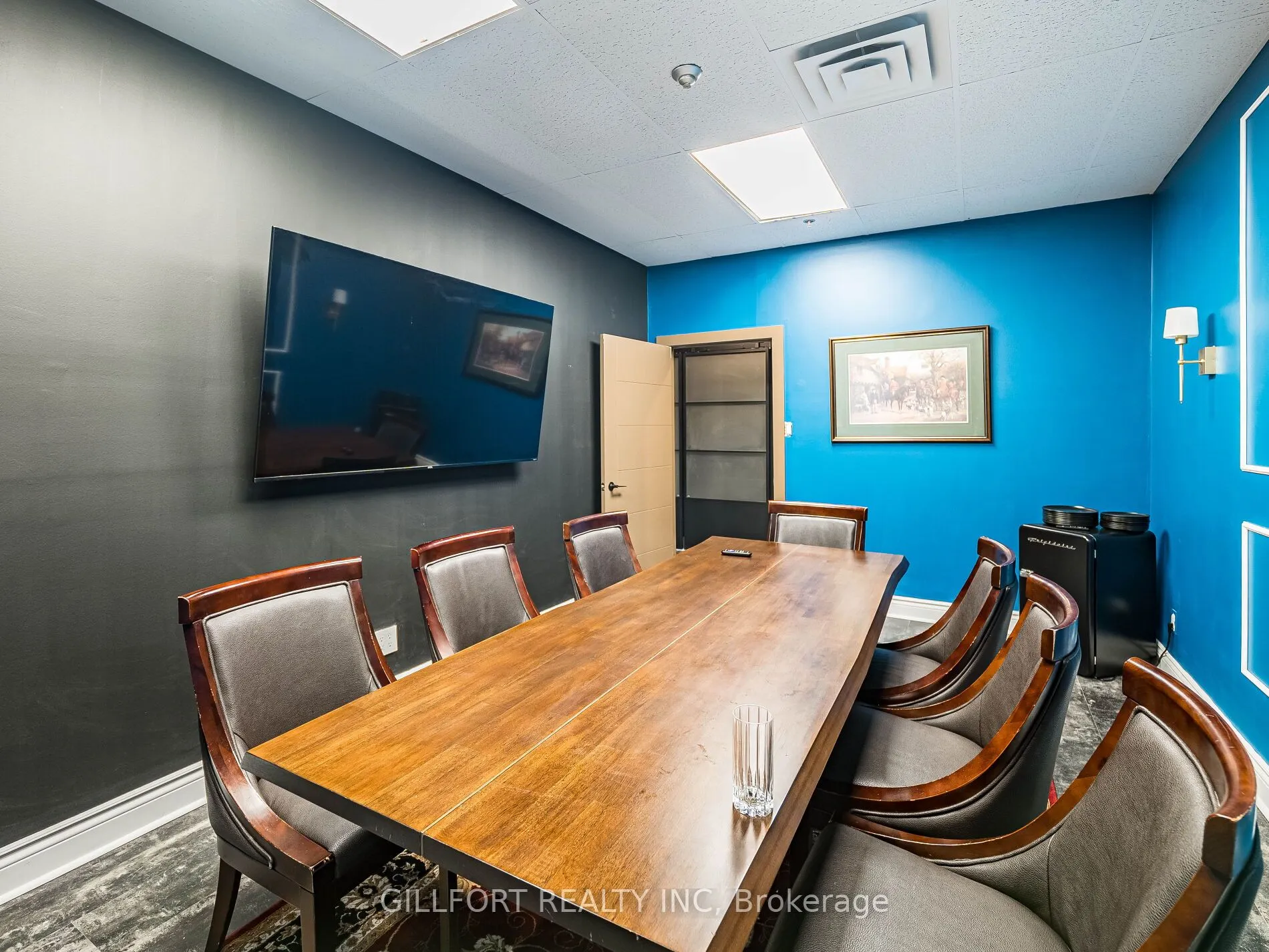 2630 Royal Windsor Drive, #3B