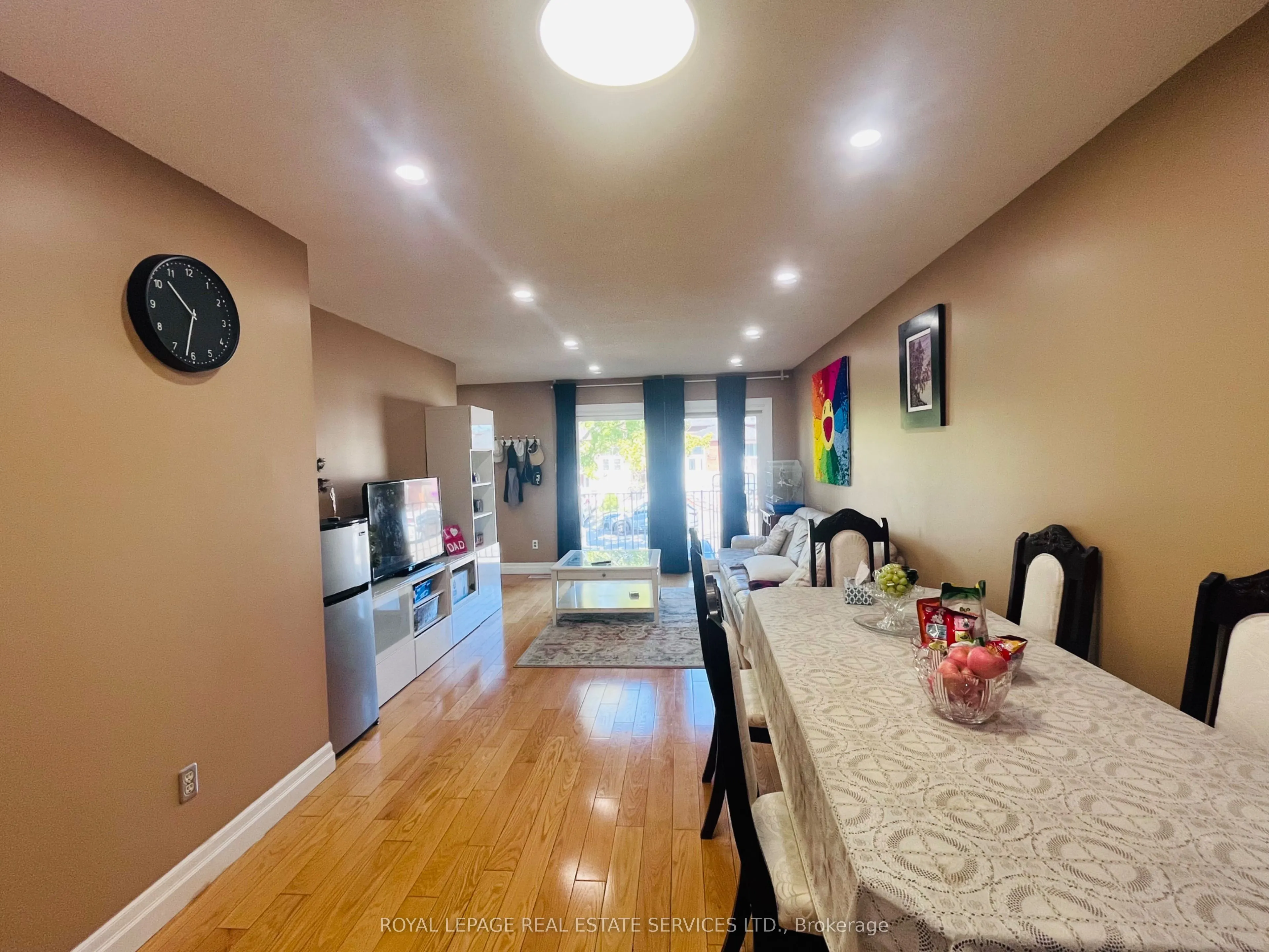 162 Chalfield Lane, #Upper