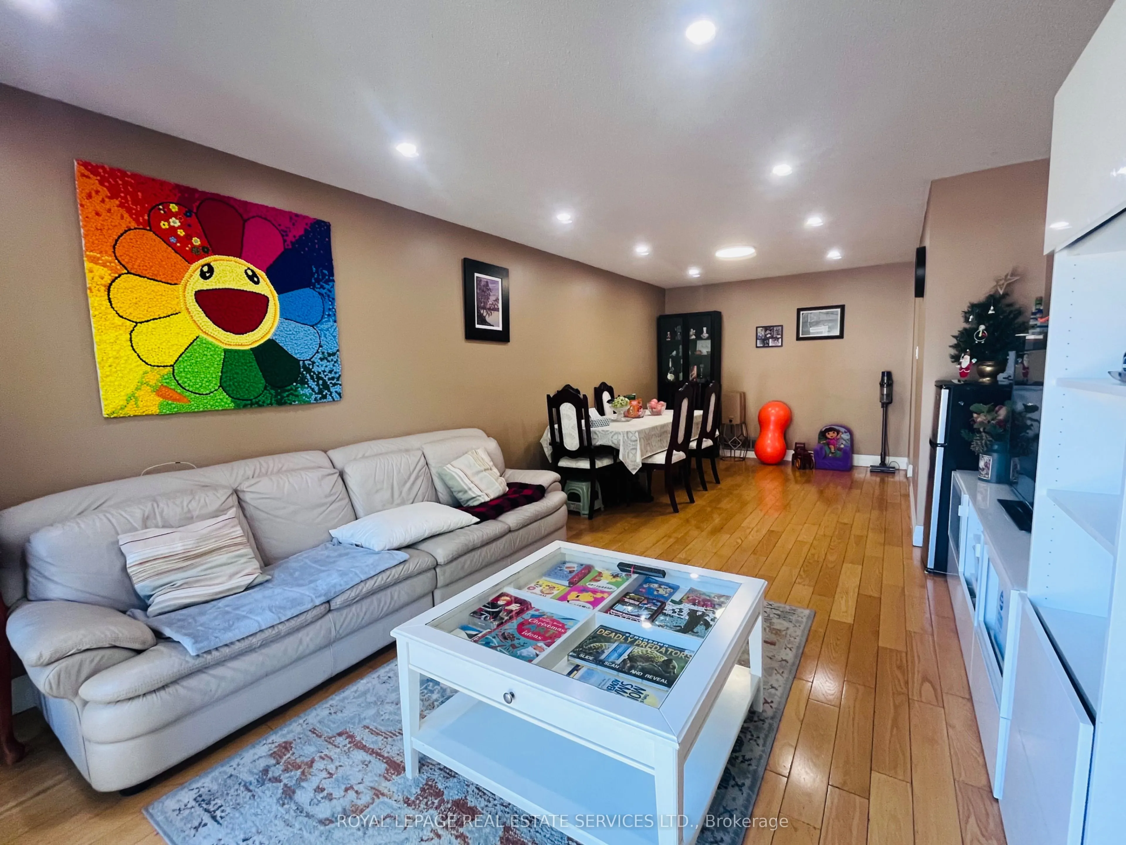 162 Chalfield Lane, #Upper