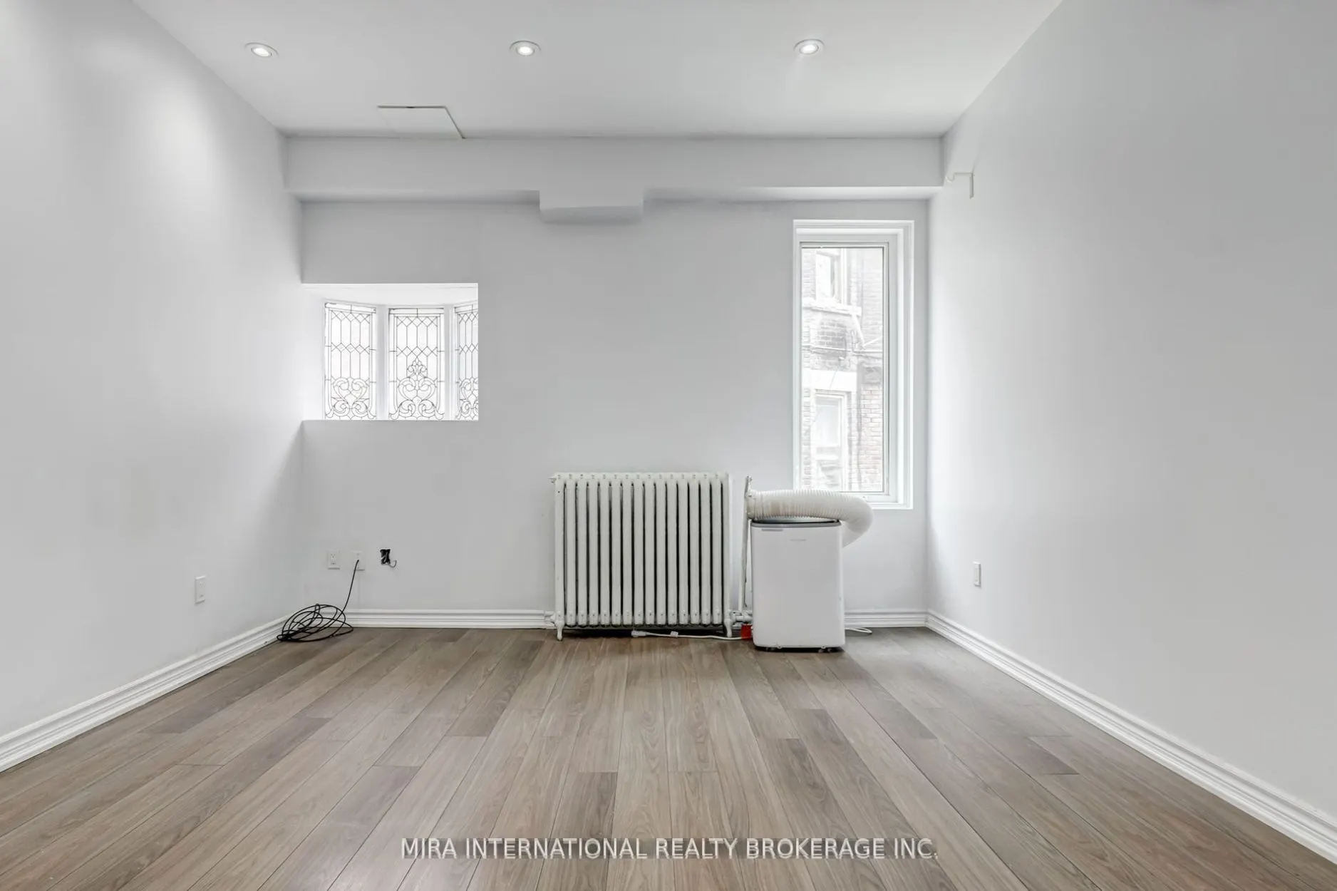11 Laxton Avenue, #101