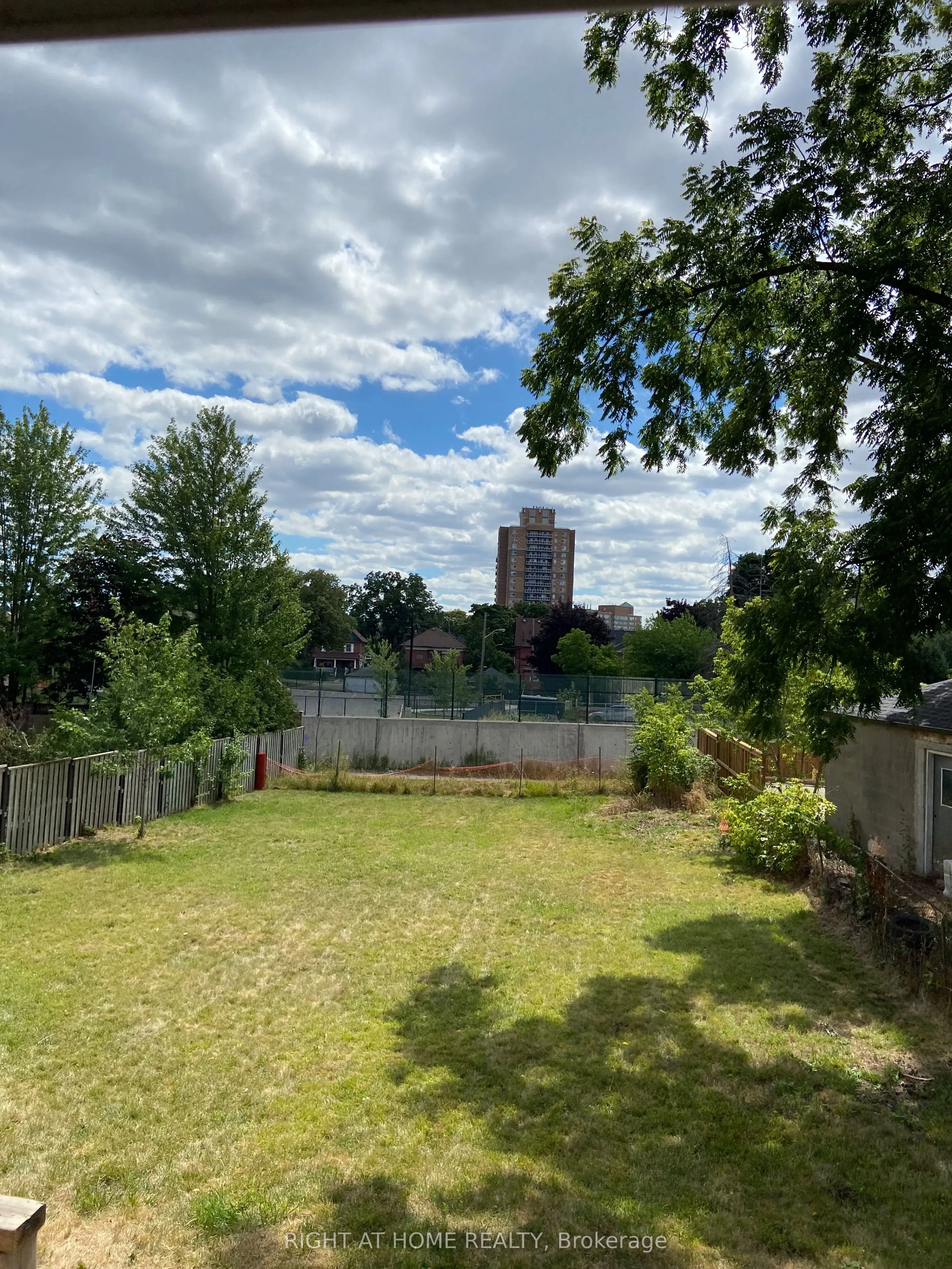 184 Rosemount Avenue, #Main