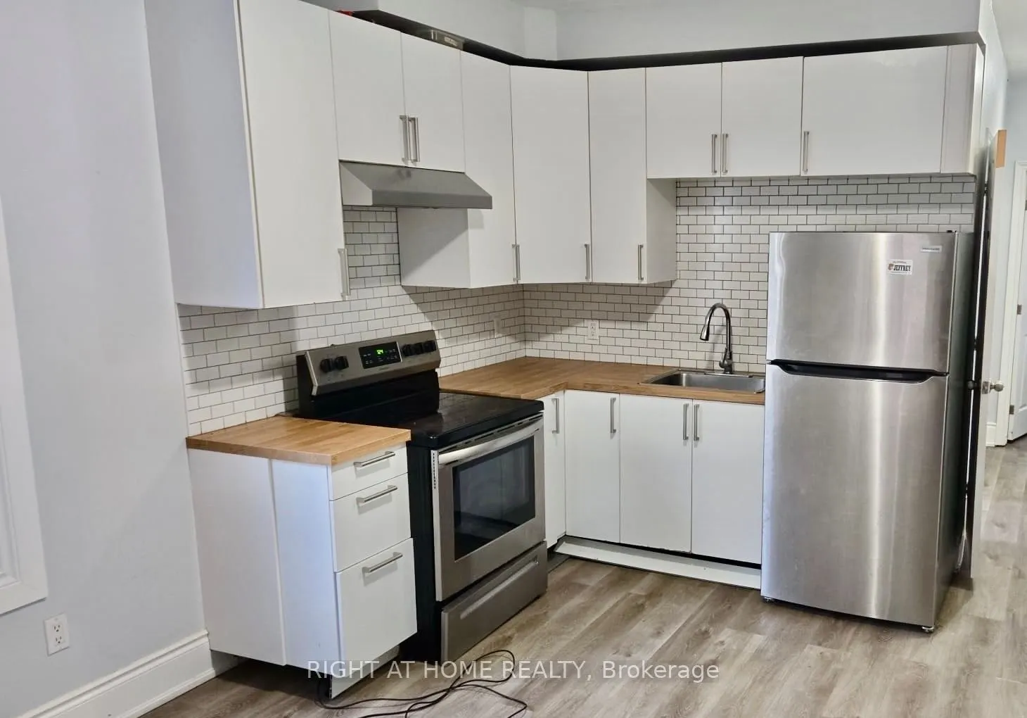 184 Rosemount Avenue, #Main