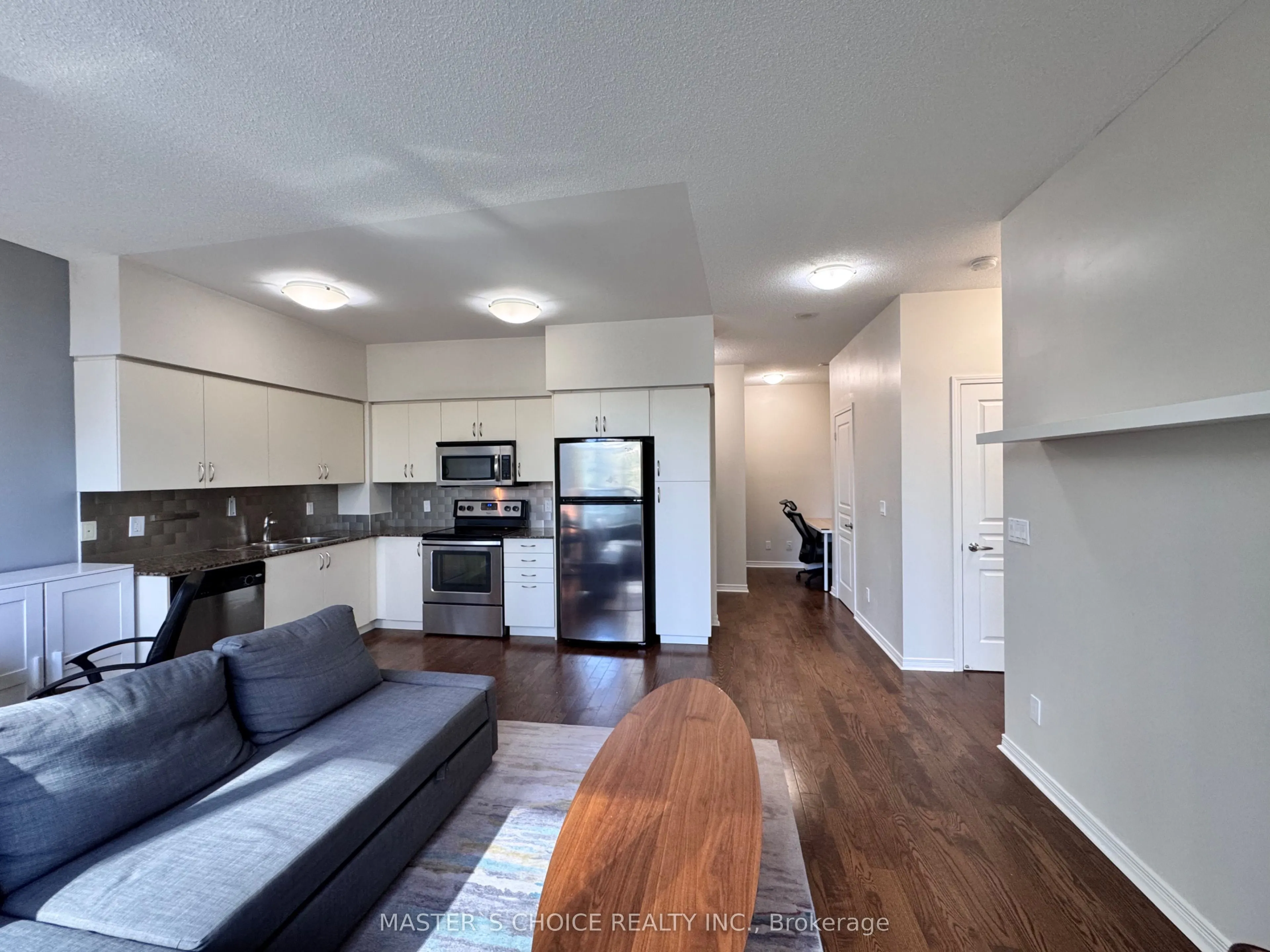 2230 Lake Shore Boulevard W, #210
