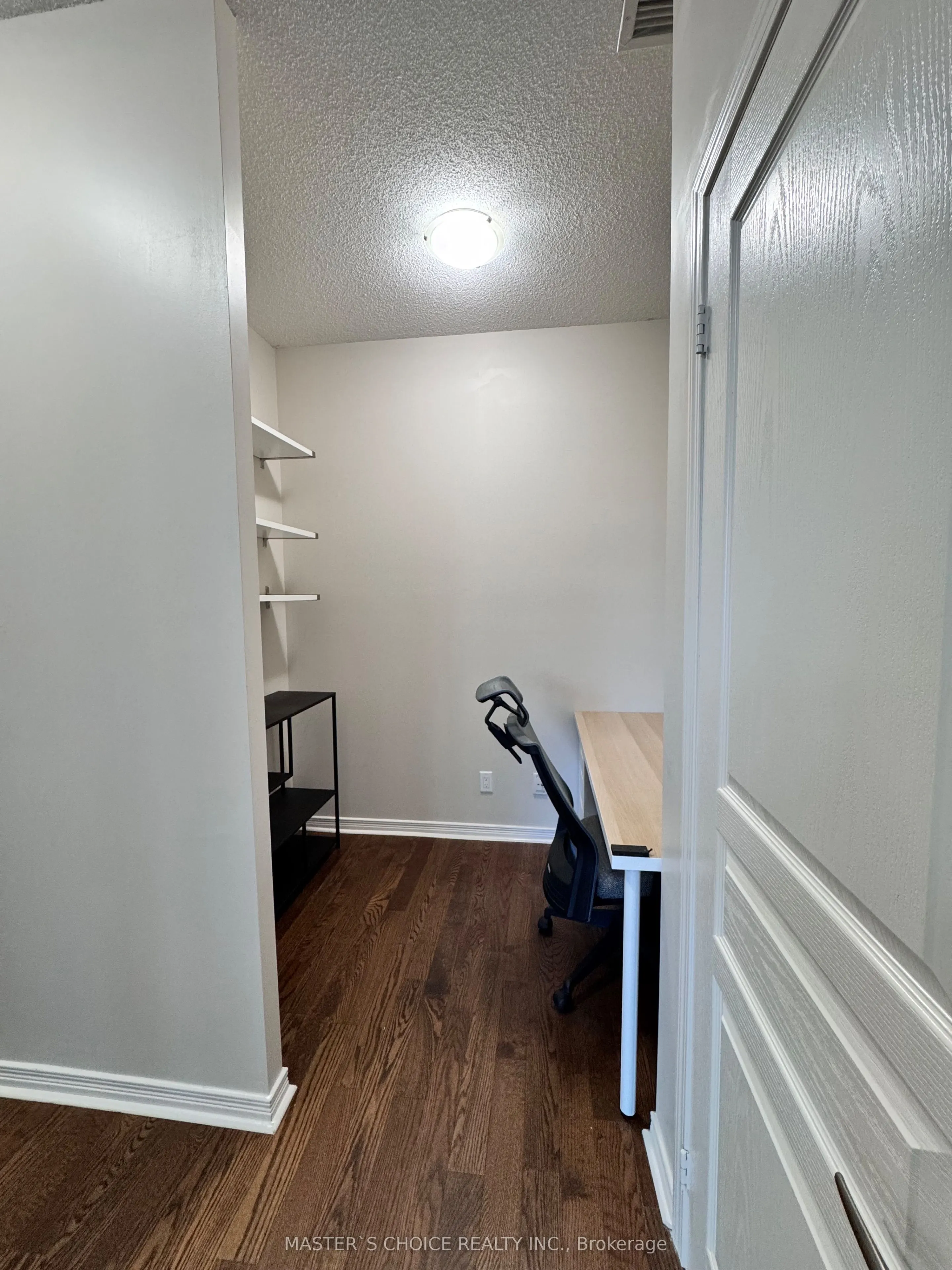 2230 Lake Shore Boulevard W, #210