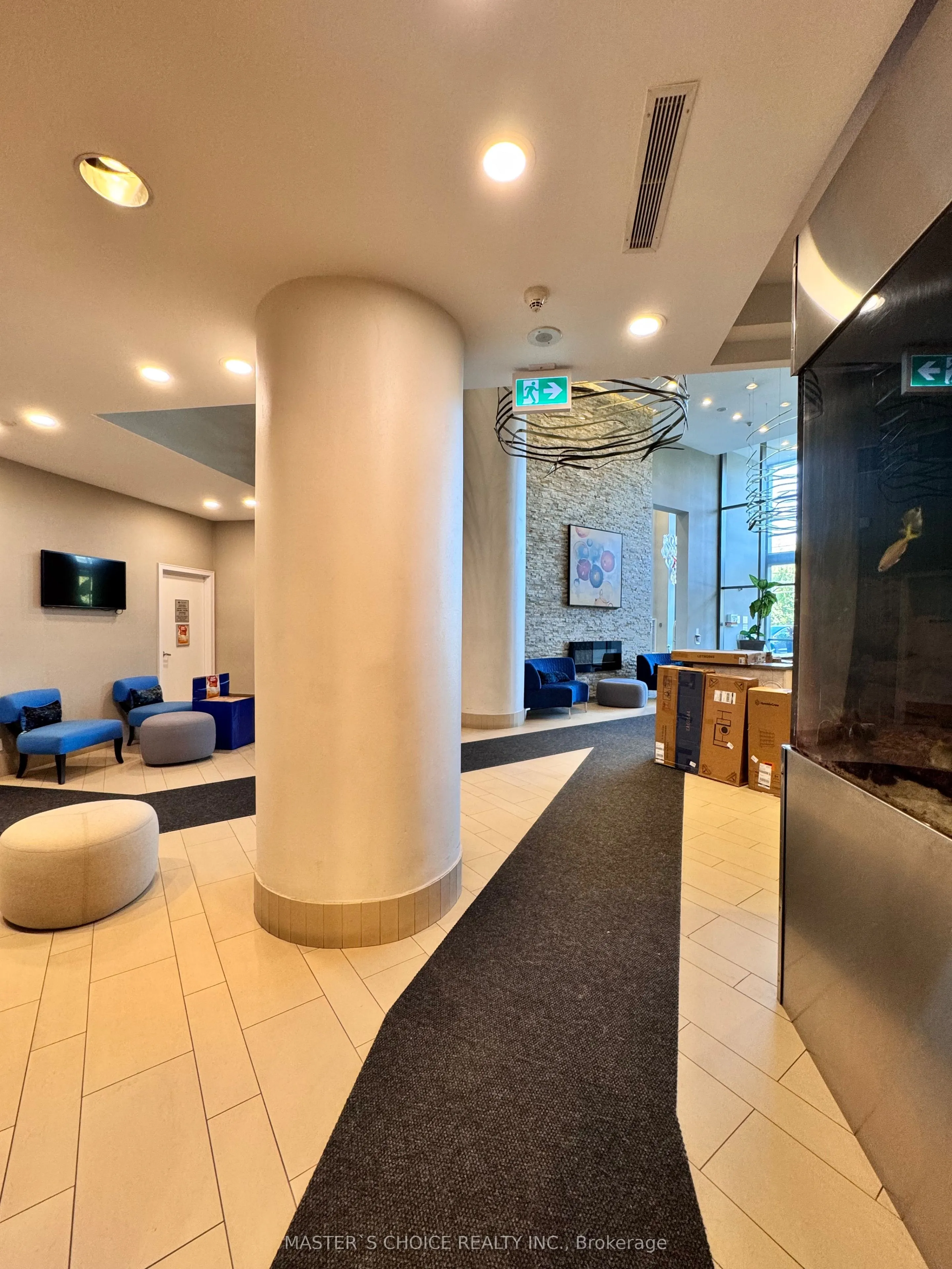 2230 Lake Shore Boulevard W, #210